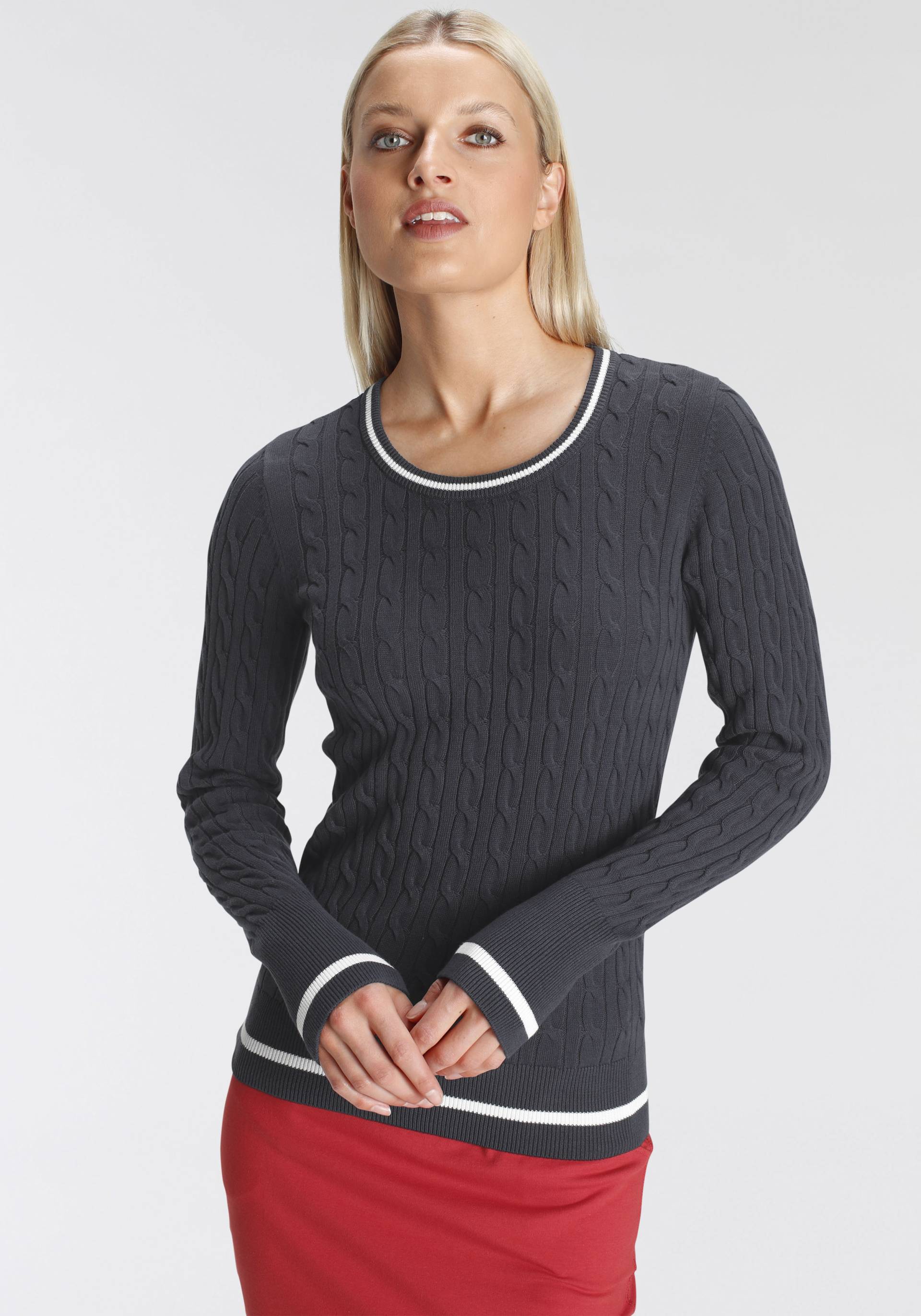 DELMAO Strickpullover, mit Kontaststreifen und durchendem Zopfmuster - NEUE MARKE! von DELMAO