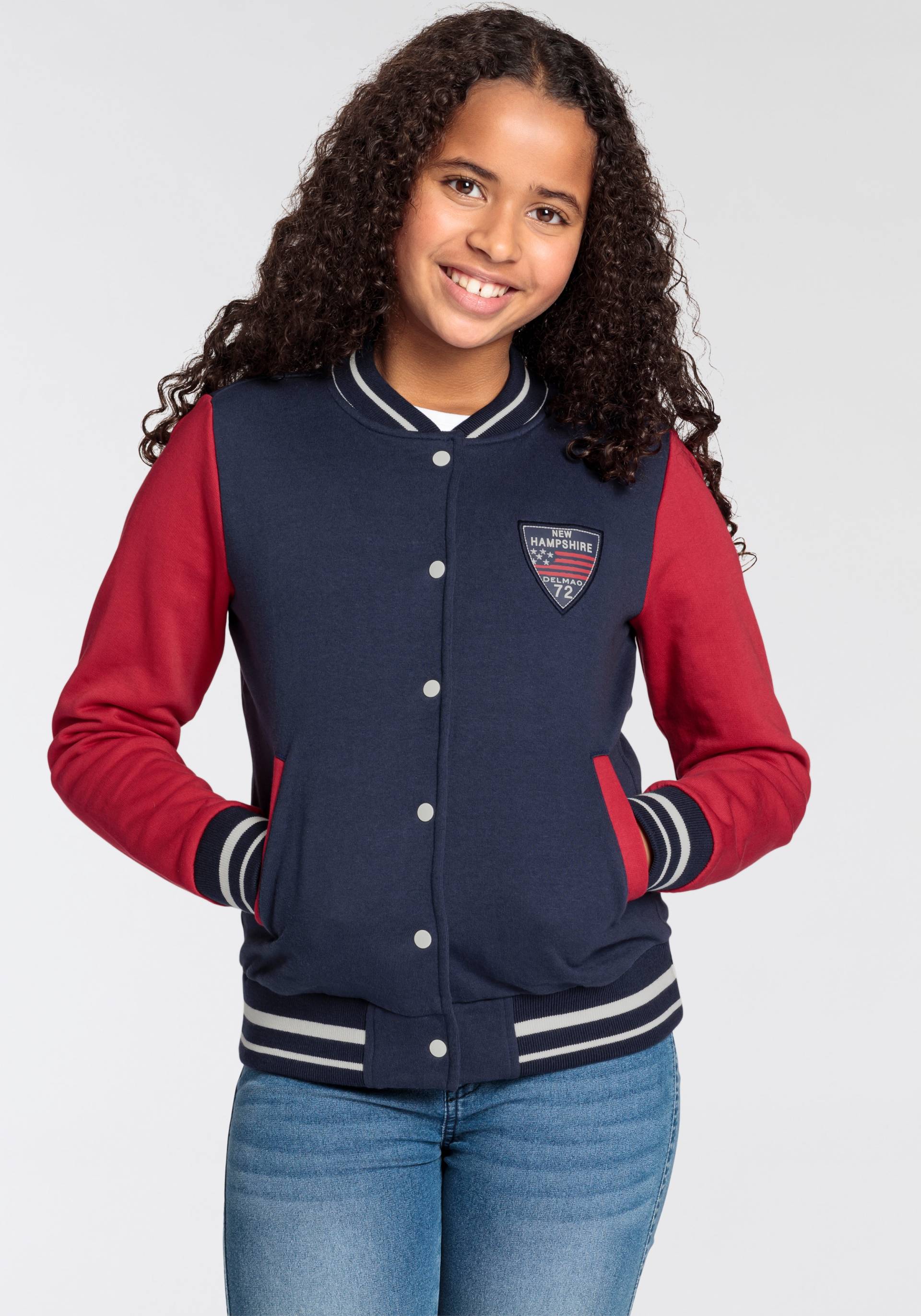 DELMAO Sweatjacke »für Mädchen«, im College-Style. NEUE MARKE! DELMAO Sweatjacke »für Mädchen«, im College-Style. NEUE MARKE! von DELMAO