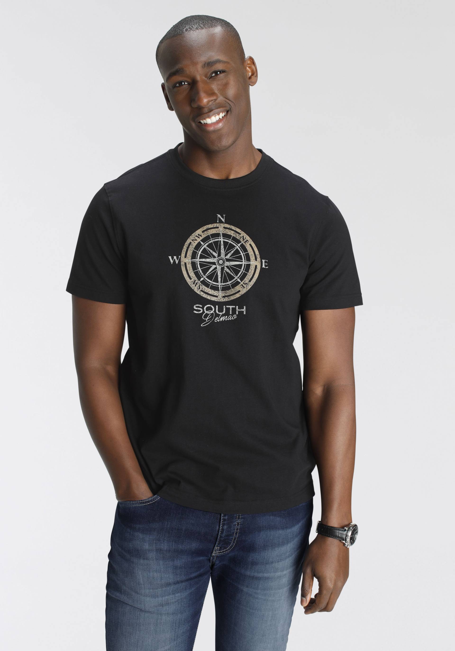 DELMAO T-Shirt, Kurzarm, bedruckt, Rundhals, aus Baumwolle DELMAO T-Shirt, Kurzarm, bedruckt, Rundhals, aus Baumwolle von DELMAO
