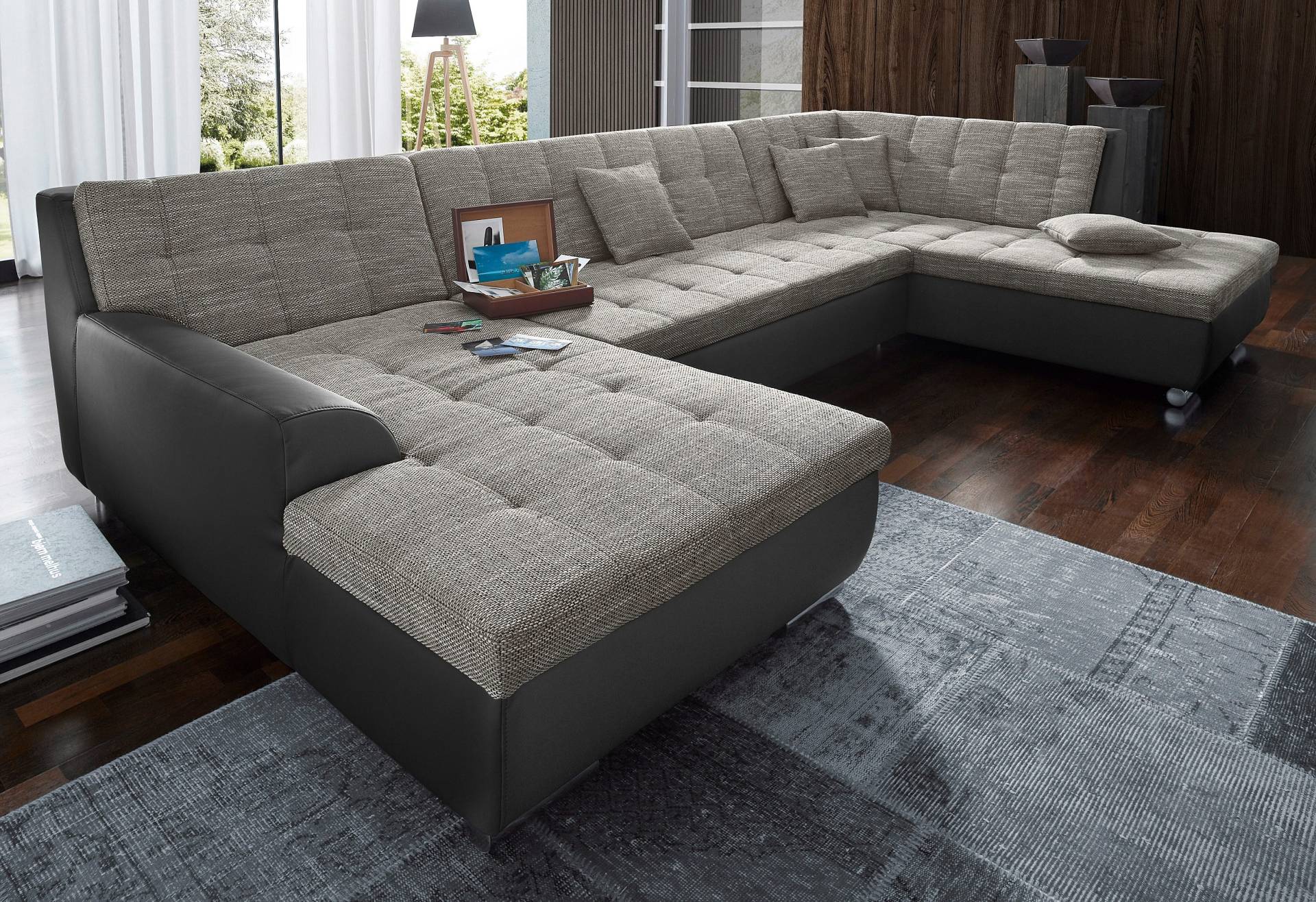 DOMO collection Wohnlandschaft »Treviso incl. Zierkissen, moderne Steppung, XXL: B/T/H: 364/201/83 cm«, wahlweise mit Bettfunktion, in vielen Bezugsarten auch in Cord U-Form DOMO collection Wohnlandschaft »Treviso incl. Zierkissen, moderne Steppung, XXL: B/T/H: 364/201/83 cm«, wahlweise mit Bettfunktion, in vielen Bezugsarten auch in Cord U-Form von DOMO collection