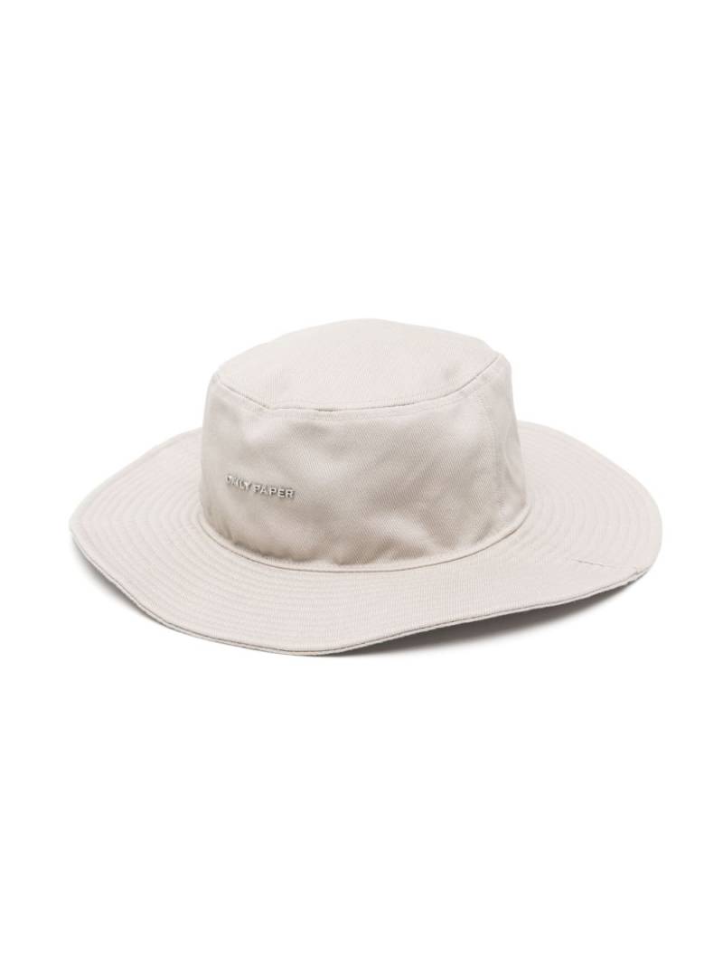 Daily Paper logo-lettering cotton bucket hat - Grey von Daily Paper