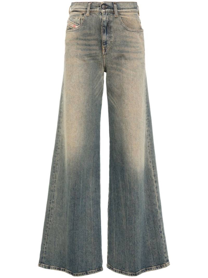 Diesel 1978 D-Akemi flared jeans - Blue von Diesel