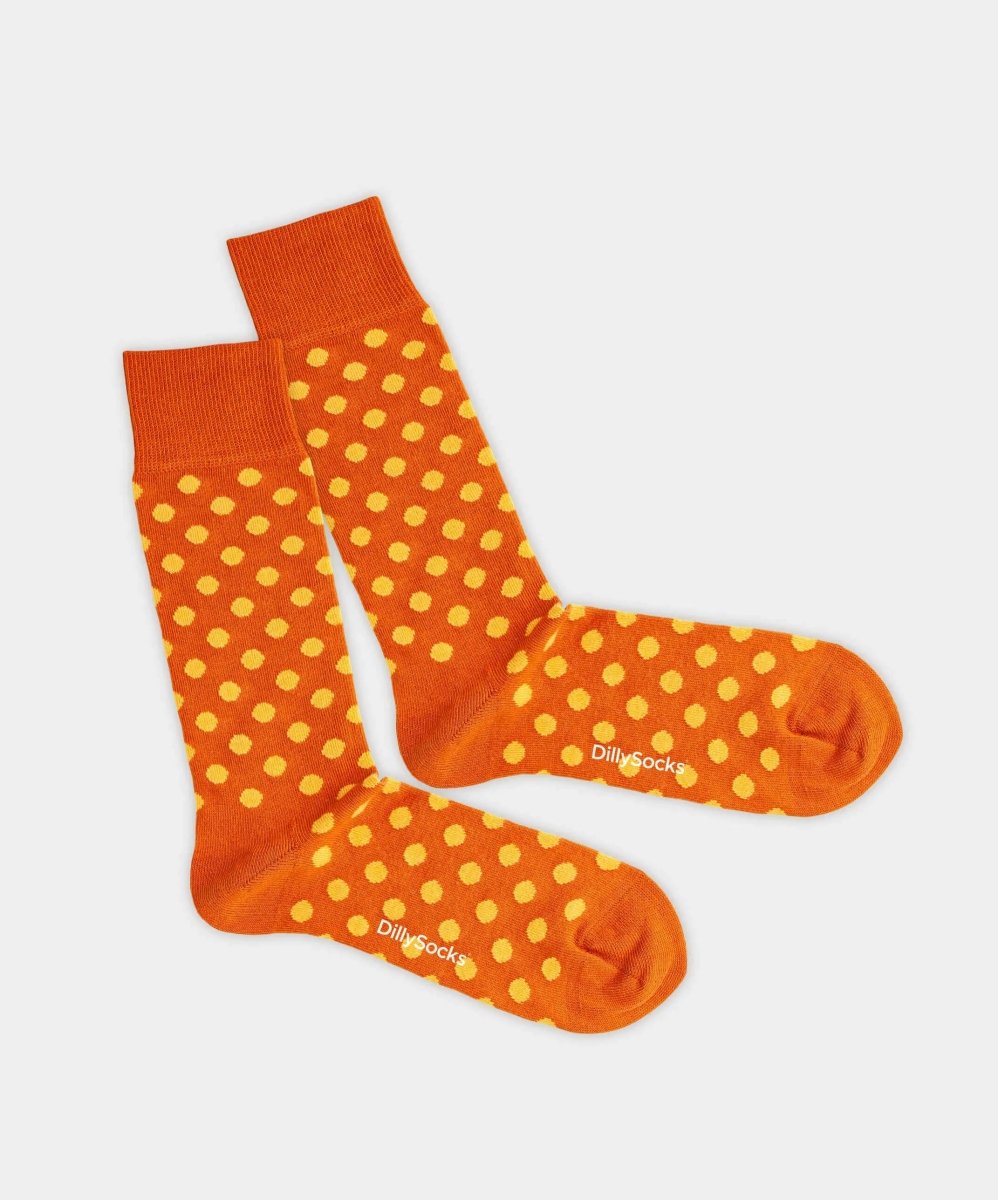 - Socken in Orange mit Punkte Motiv/Muster von DillySocks