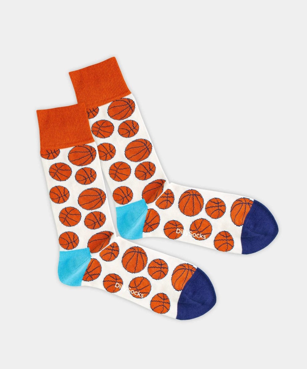 - Socken in Weiss Beige mit Sport Motiv/Muster - Socken in Weiss Beige mit Sport Motiv/Muster von DillySocks