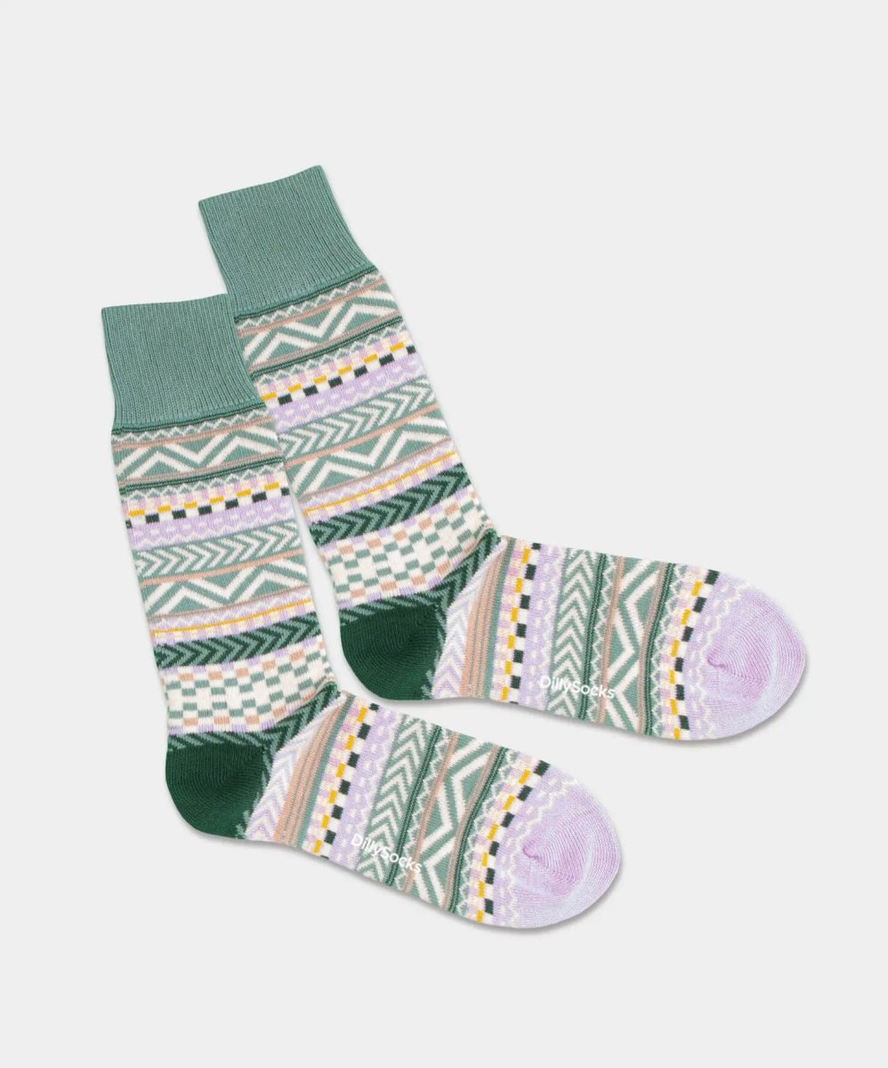 - Socken in Grün mit Nordisch Motiv/Muster von DillySocks