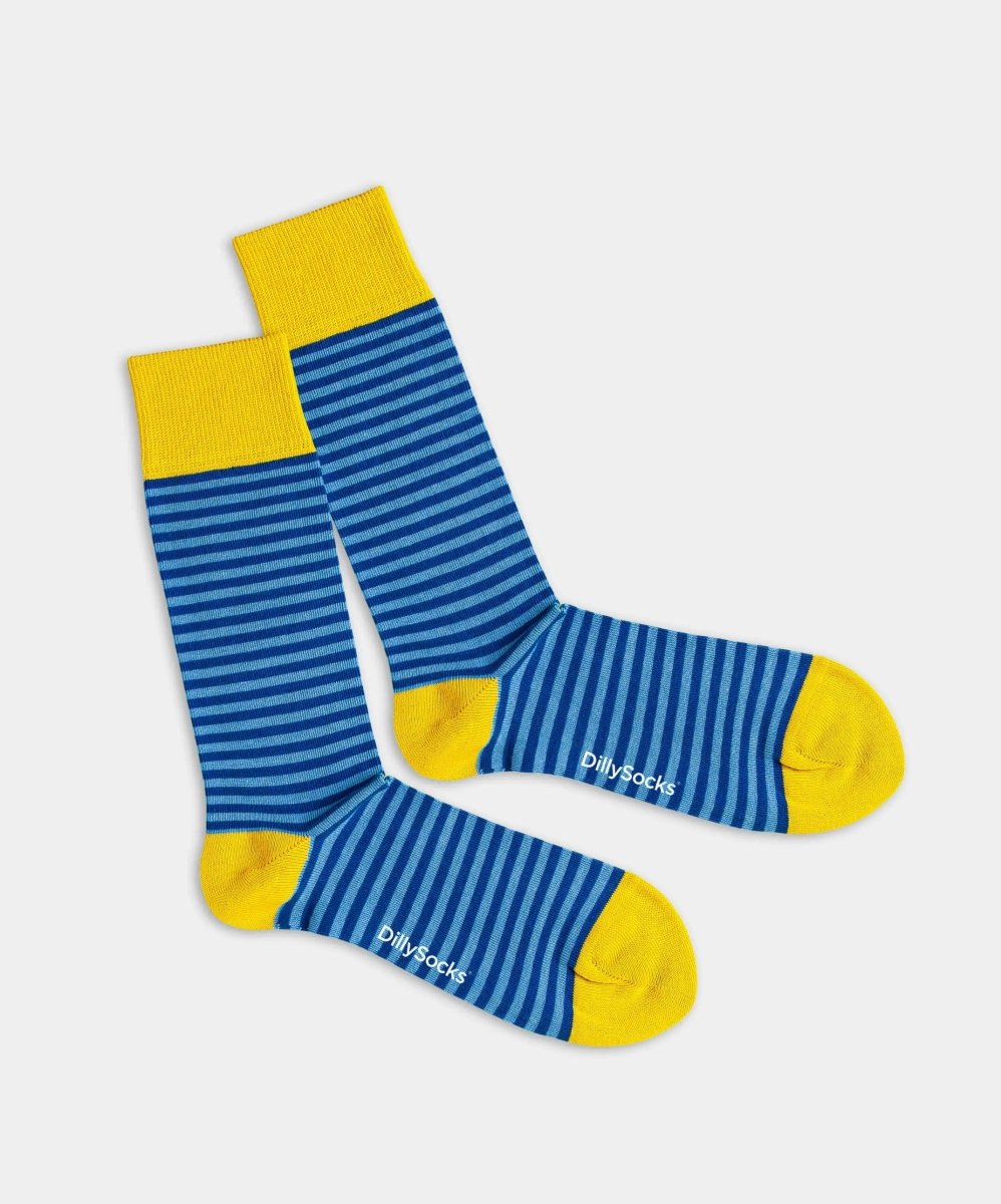 - Socken in Blau mit Streifen Motiv/Muster - Socken in Blau mit Streifen Motiv/Muster von DillySocks