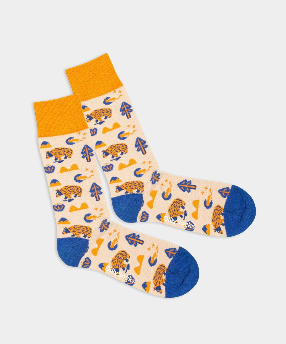 - Socken in Beige mit Ferien Sport Tier Berge Motiv/Muster - Socken in Beige mit Ferien Sport Tier Berge Motiv/Muster von DillySocks