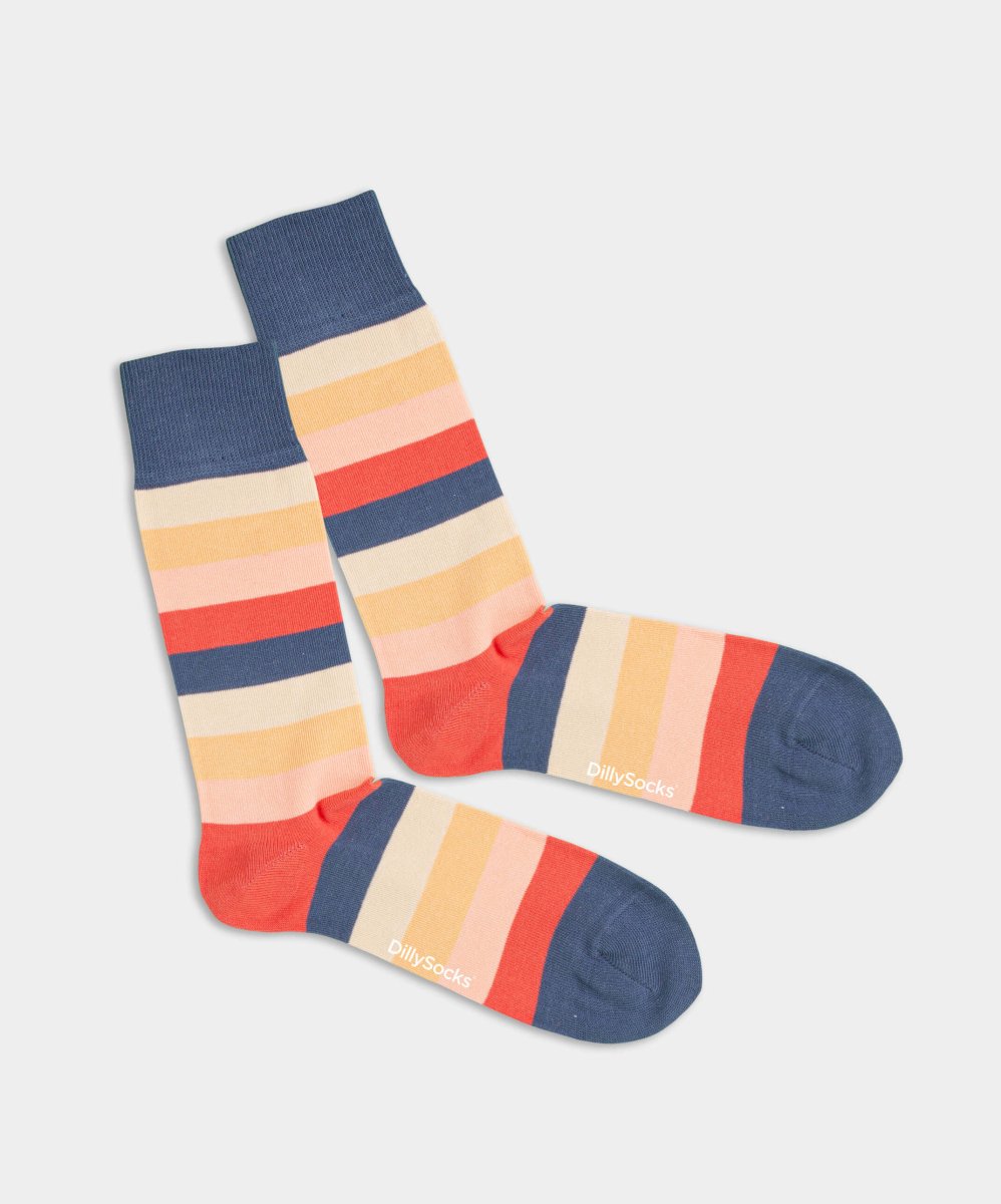 - Socken in Rosa mit Streifen Motiv/Muster - Socken in Rosa mit Streifen Motiv/Muster von DillySocks