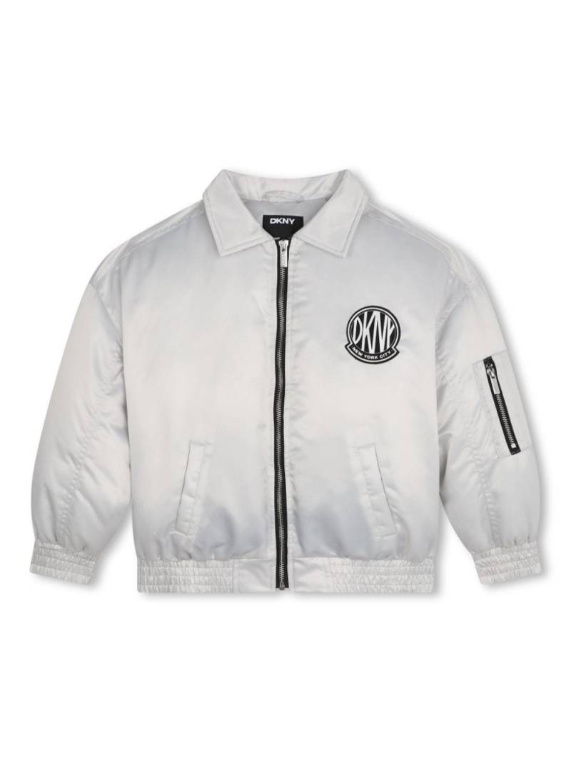 Dkny Kids logo-patch puffer jacket - Silver von Dkny Kids