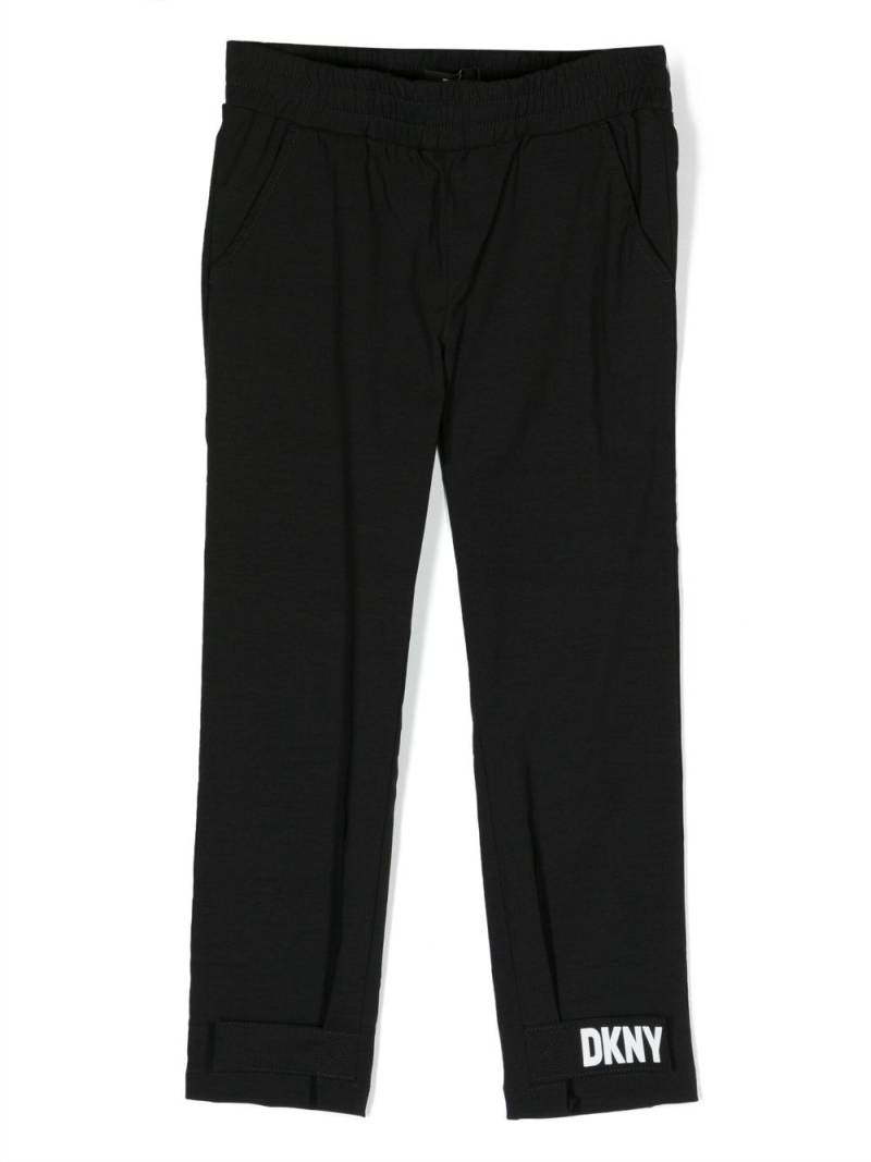 Dkny Kids logo tab elasticated waistband trousers - Black von Dkny Kids