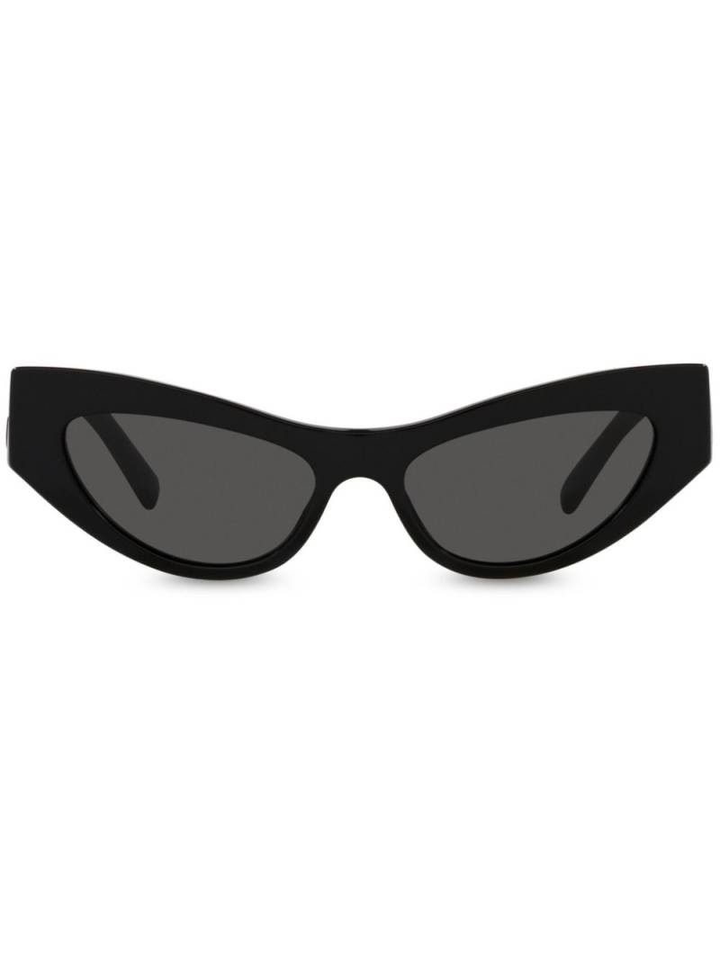 Dolce & Gabbana Eyewear logo-embossed cat-eye frame sunglasses - Black von Dolce & Gabbana Eyewear