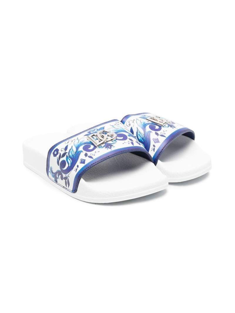 Dolce & Gabbana Kids baroque-print flat slides - White von Dolce & Gabbana Kids