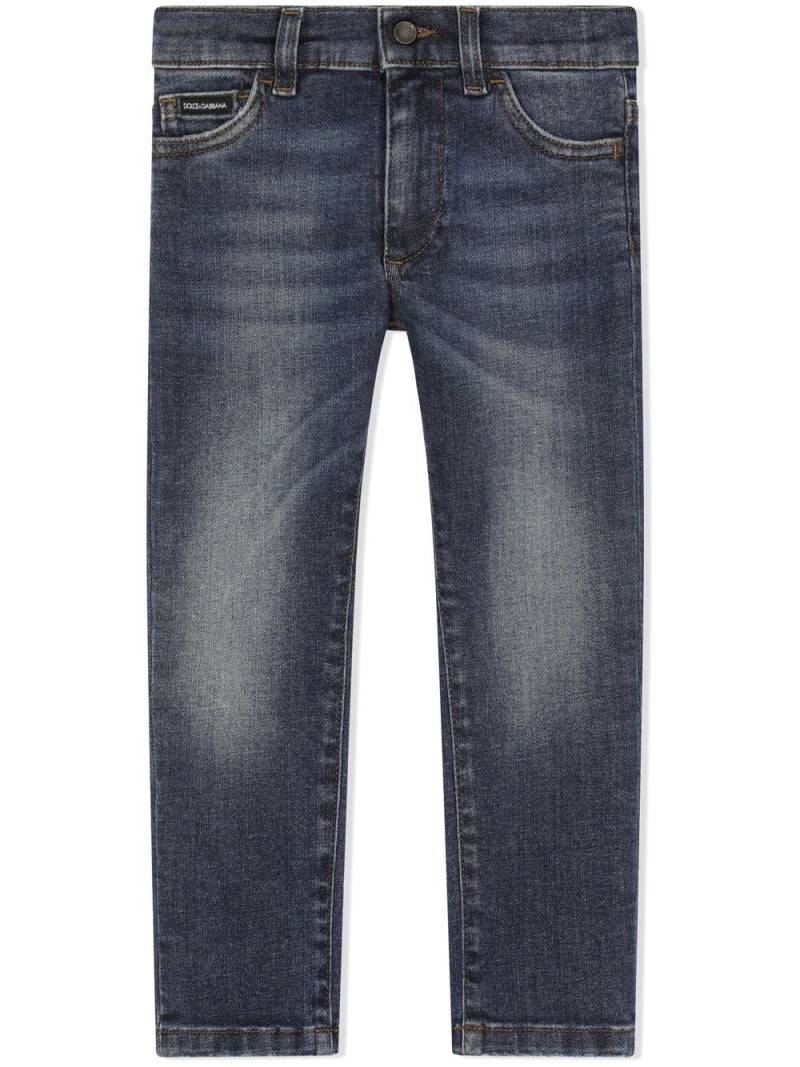 Dolce & Gabbana Kids logo-appliqué slim-cut jeans - Blue von Dolce & Gabbana Kids