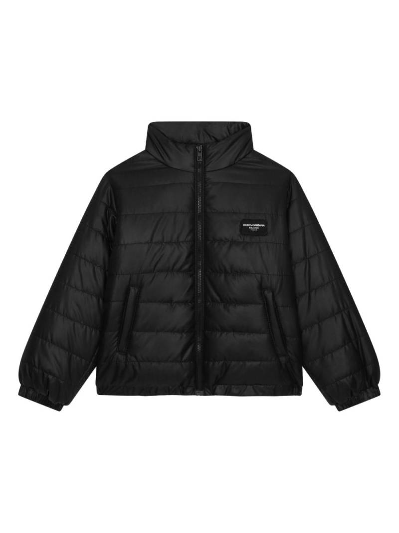 Dolce & Gabbana Kids logo-patch padded jacket - Black von Dolce & Gabbana Kids