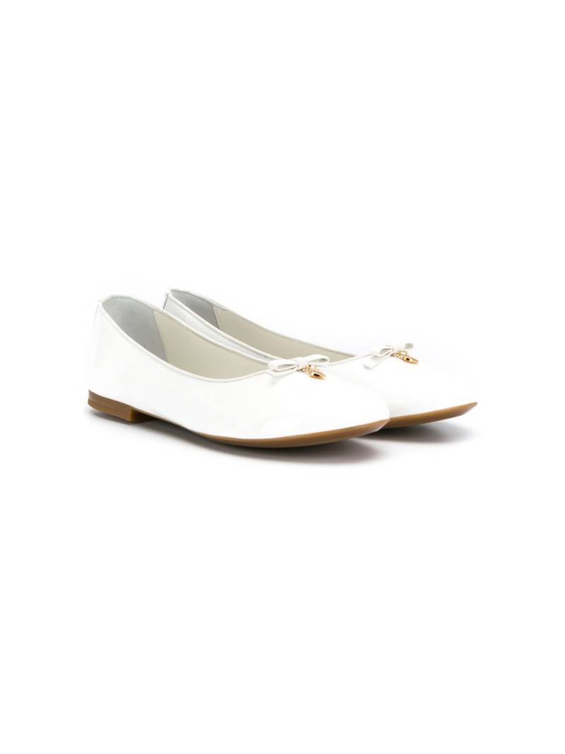 Dolce & Gabbana Kids logo tag ballerina shoes - White von Dolce & Gabbana Kids