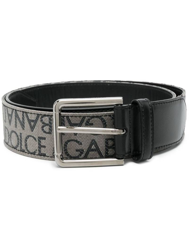 Dolce & Gabbana logo-embroidered buckle belt - Black von Dolce & Gabbana