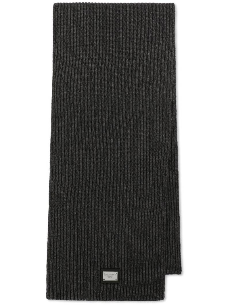 Dolce & Gabbana logo-patch wool scarf - Grey von Dolce & Gabbana