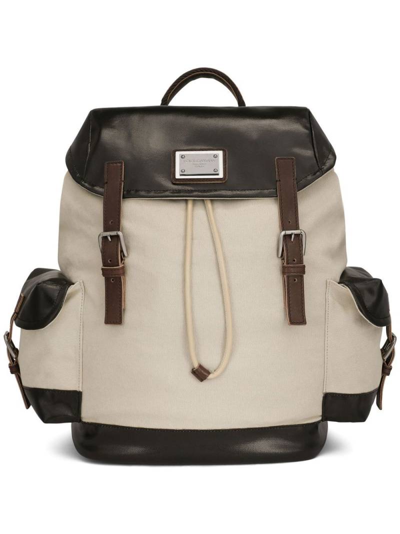 Dolce & Gabbana logo-tag canvas backpack - Neutrals von Dolce & Gabbana