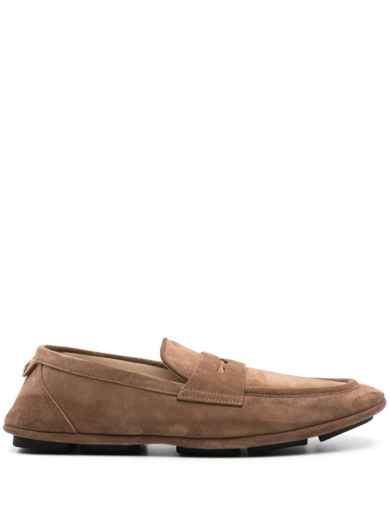 Dolce & Gabbana logo-plaque suede loafers - Brown von Dolce & Gabbana