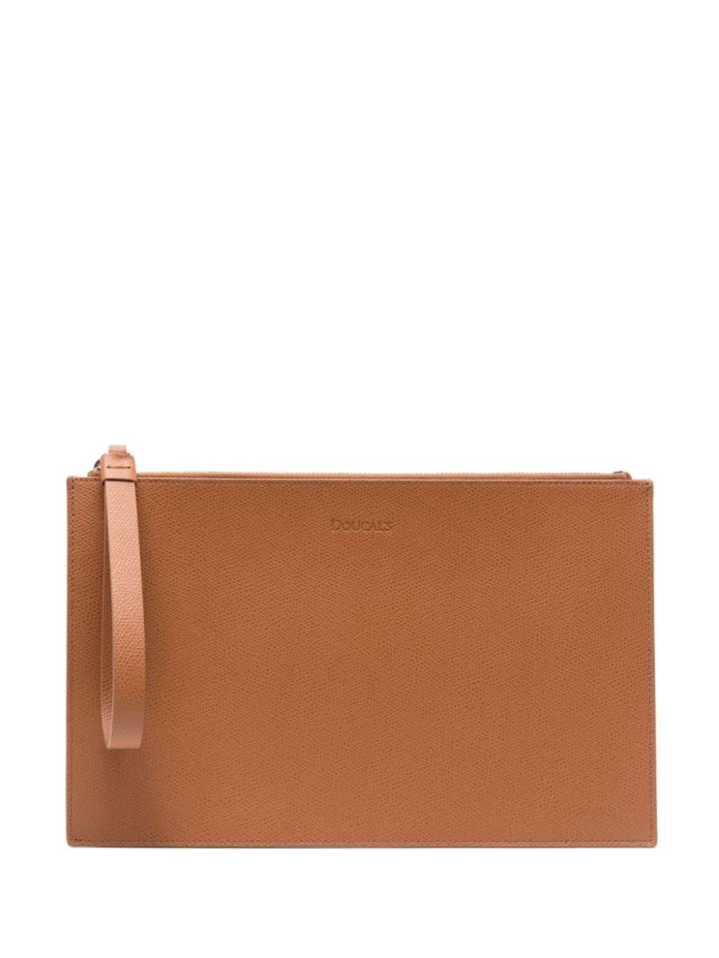 Doucal's Palmellato-leather clutch bag - Brown von Doucal's