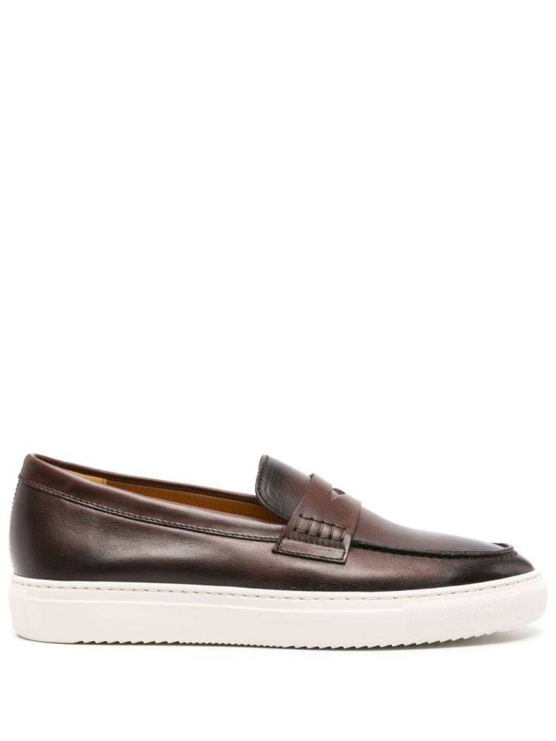 Doucal's faded leather penny loafers - Brown von Doucal's