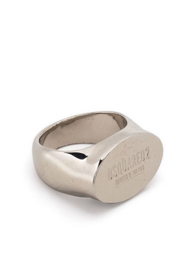 DSQUARED2 logo-engraved burnished-finish ring - Silver von DSQUARED2