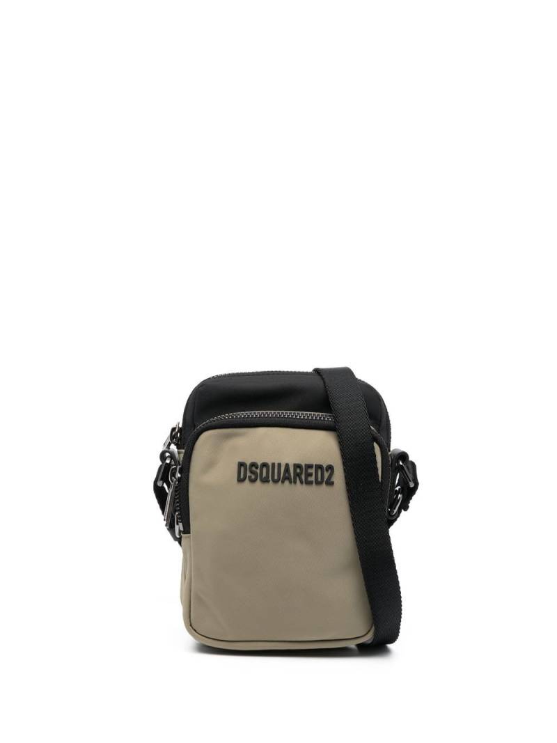 DSQUARED2 logo-plaque shoulder bag - Neutrals von DSQUARED2