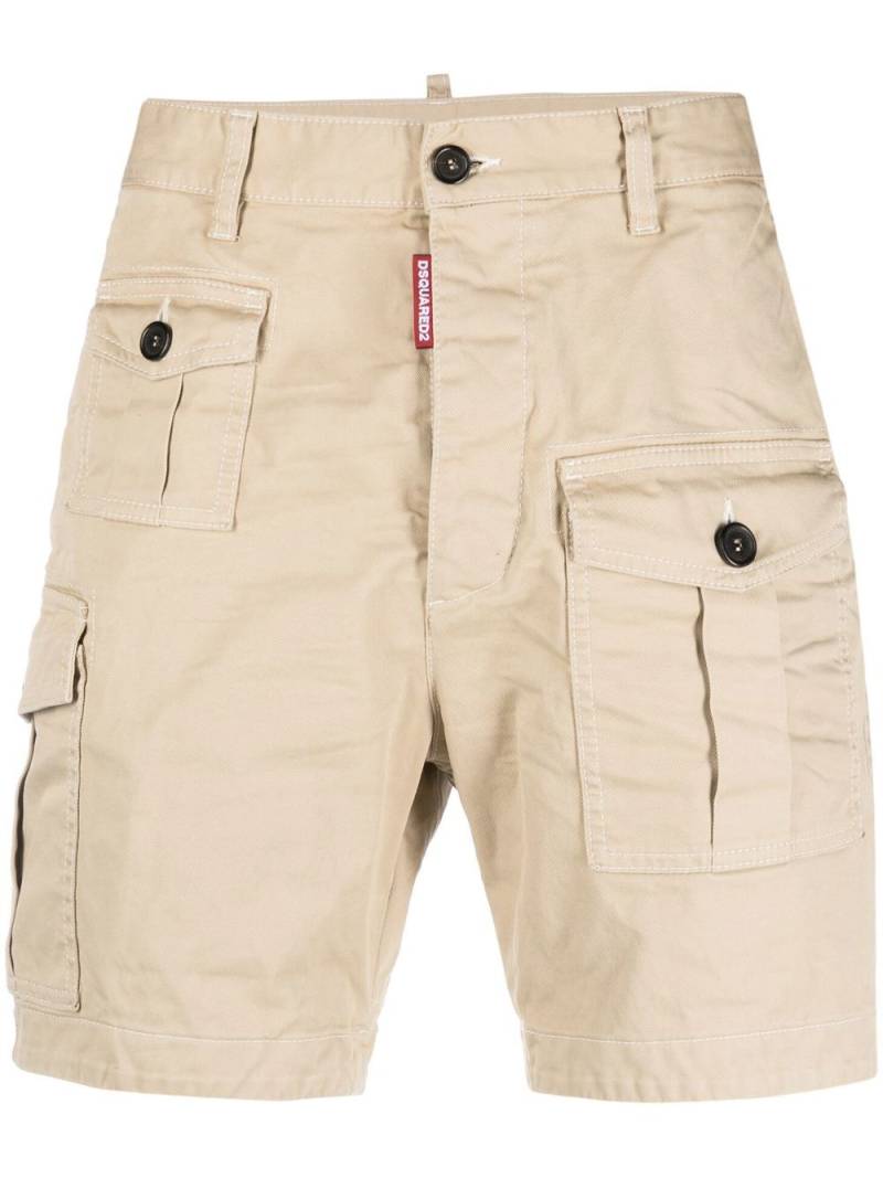 DSQUARED2 logo-tag chino shorts - Neutrals von DSQUARED2