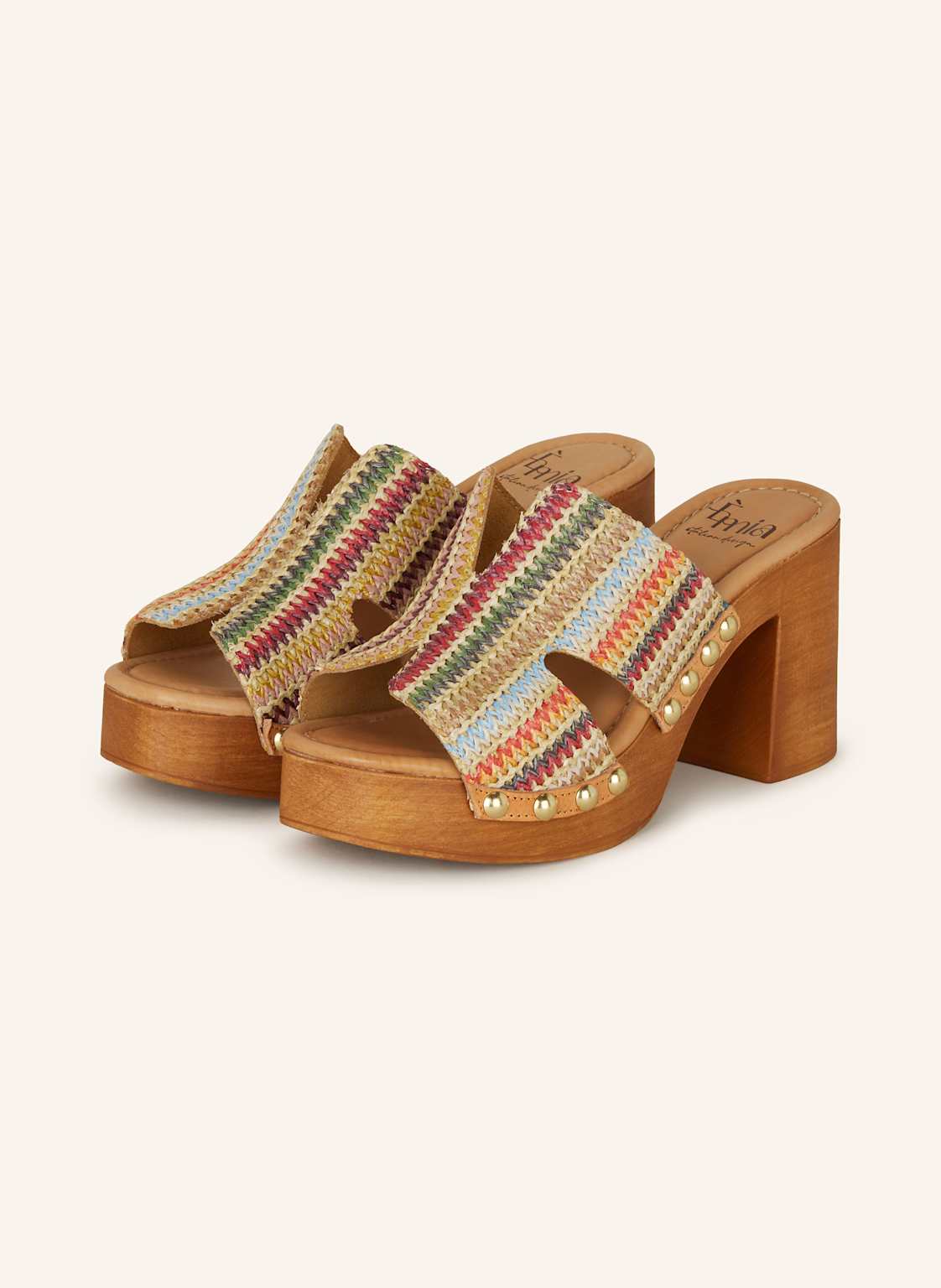 È Mia Plateau-Mules Mit Nieten beige È Mia Plateau-Mules Mit Nieten beige von È MIA
