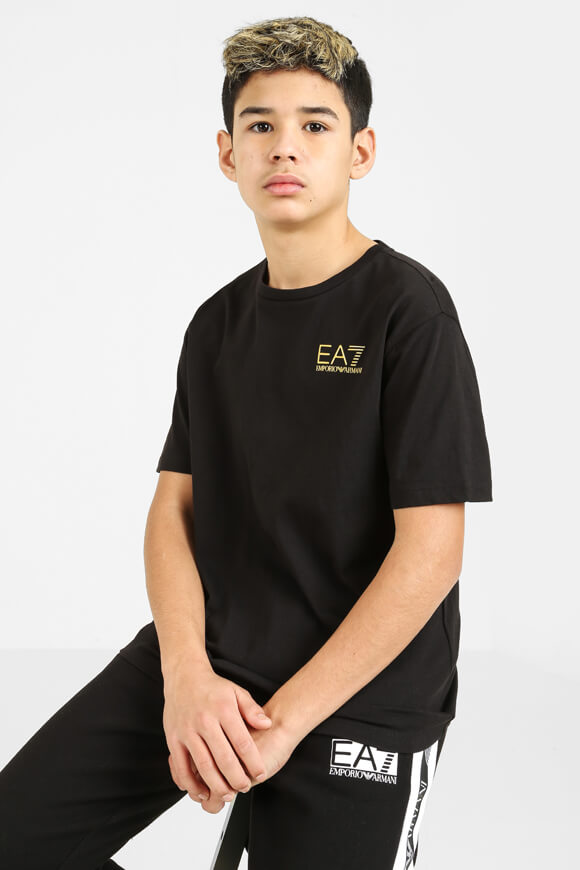 EA7 Emporio Armani Train Core ID T-Shirt | Black + Gold | Jungen  | 12 von EA7 Emporio Armani