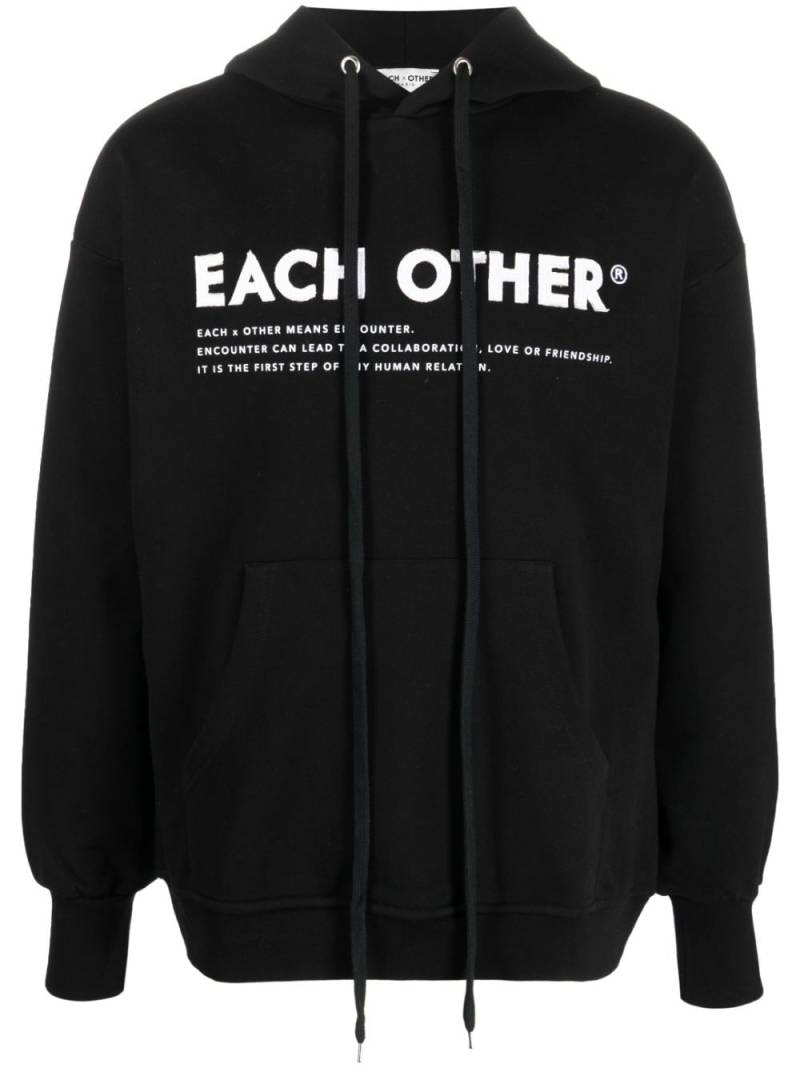 Each X Other Signature logo-print hoodie - Black von Each X Other