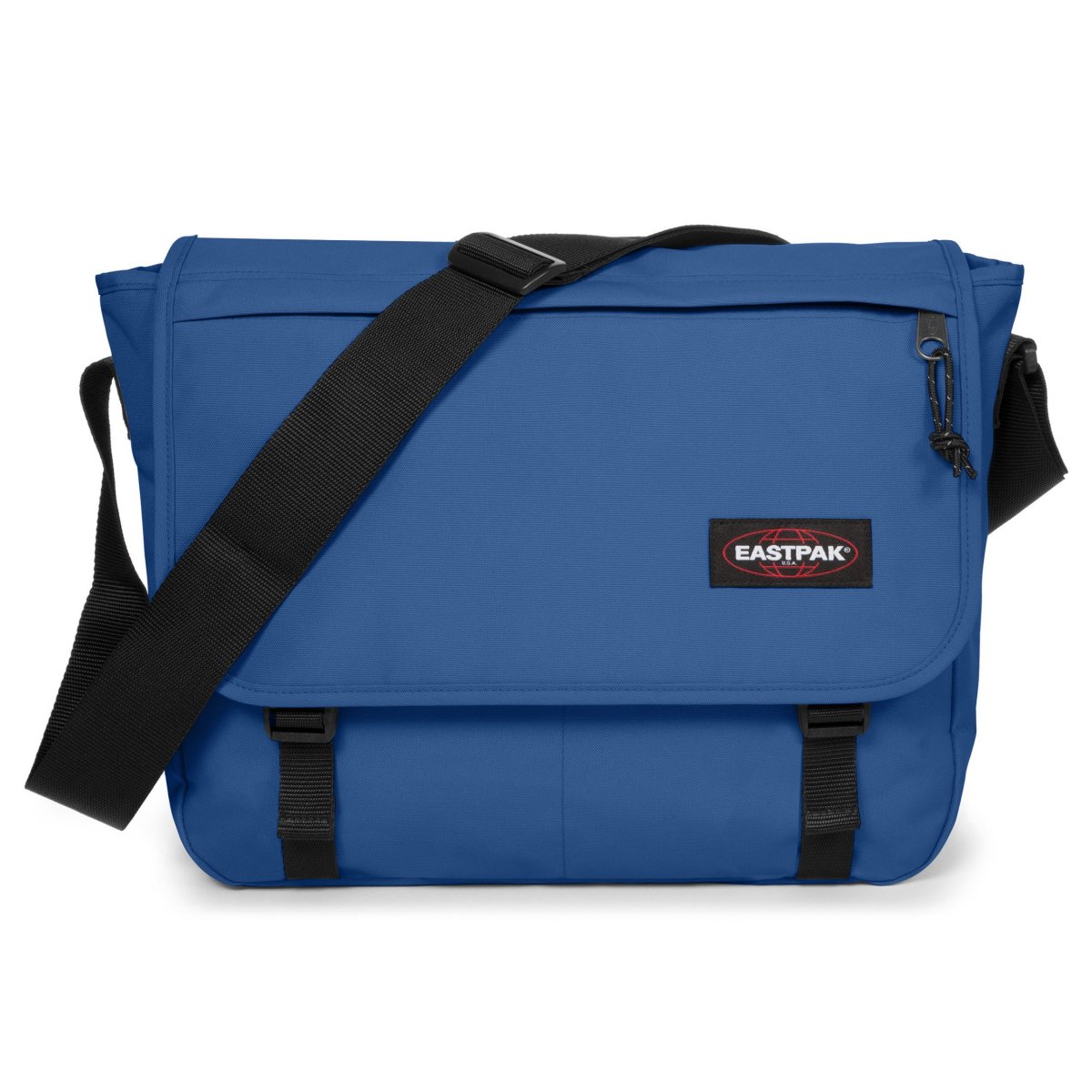 Delegate+ Umhängetasche in Charged Blue von Eastpak