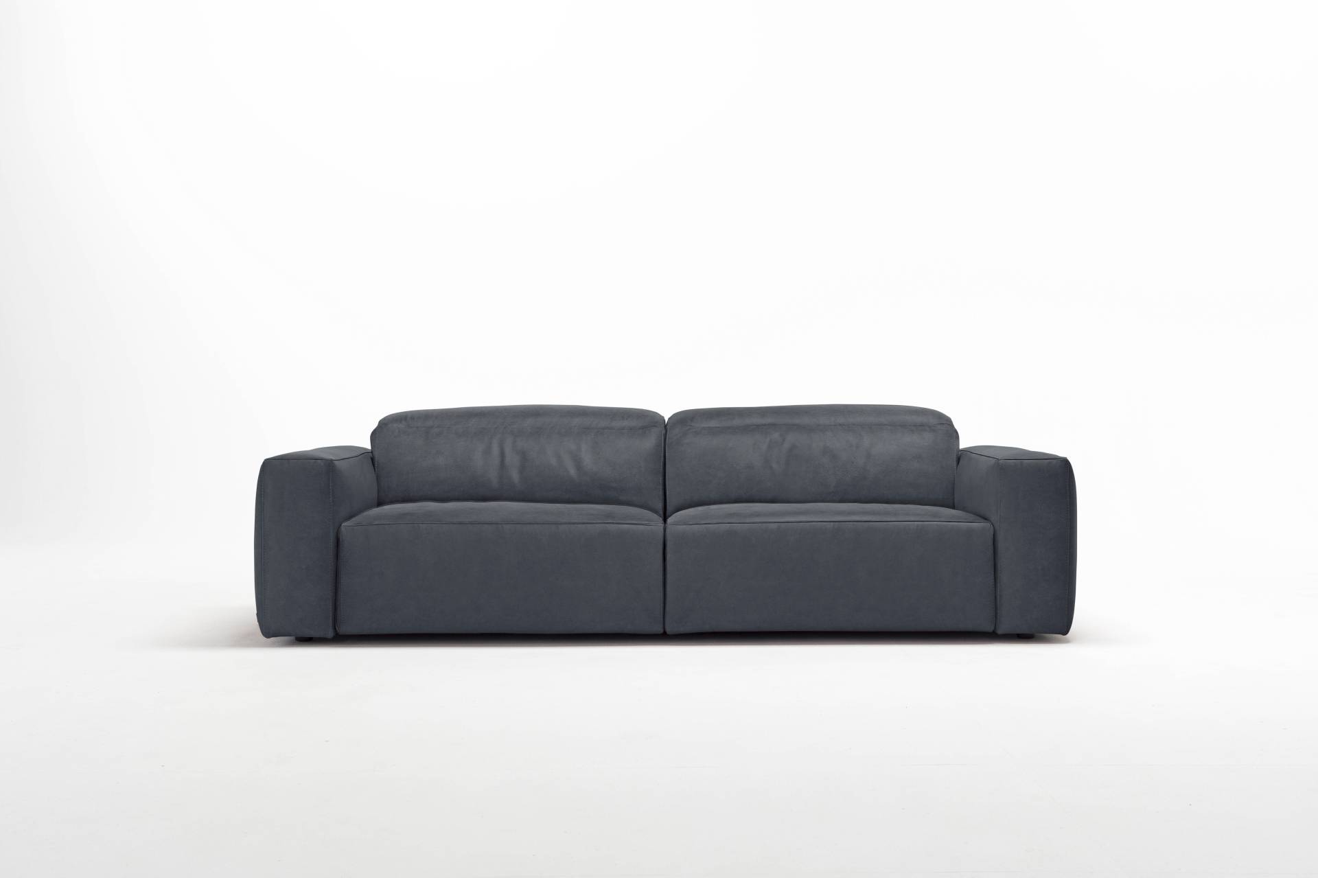 Egoitaliano 2,5-Sitzer »Beverly, Designsofa mit erstklassigem Sitzkomfort und tollen Details«, Breite 242 cm, verstellbare Kopfteile von Egoitaliano