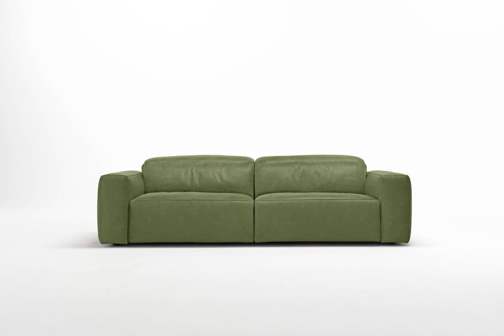 Egoitaliano 2,5-Sitzer »Beverly, Designsofa mit erstklassigem Sitzkomfort und tollen Details«, Breite 242 cm, verstellbare Kopfteile Egoitaliano 2,5-Sitzer »Beverly, Designsofa mit erstklassigem Sitzkomfort und tollen Details«, Breite 242 cm, verstellbare Kopfteile von Egoitaliano