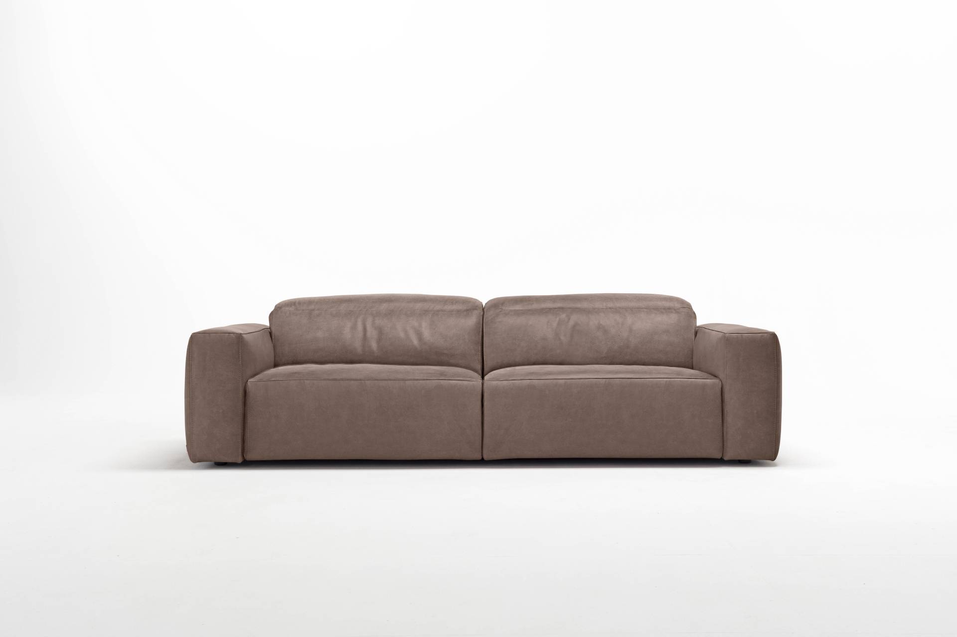 Egoitaliano 2,5-Sitzer »Beverly, Designsofa mit erstklassigem Sitzkomfort und tollen Details«, Breite 242 cm, verstellbare Kopfteile Egoitaliano 2,5-Sitzer »Beverly, Designsofa mit erstklassigem Sitzkomfort und tollen Details«, Breite 242 cm, verstellbare Kopfteile von Egoitaliano