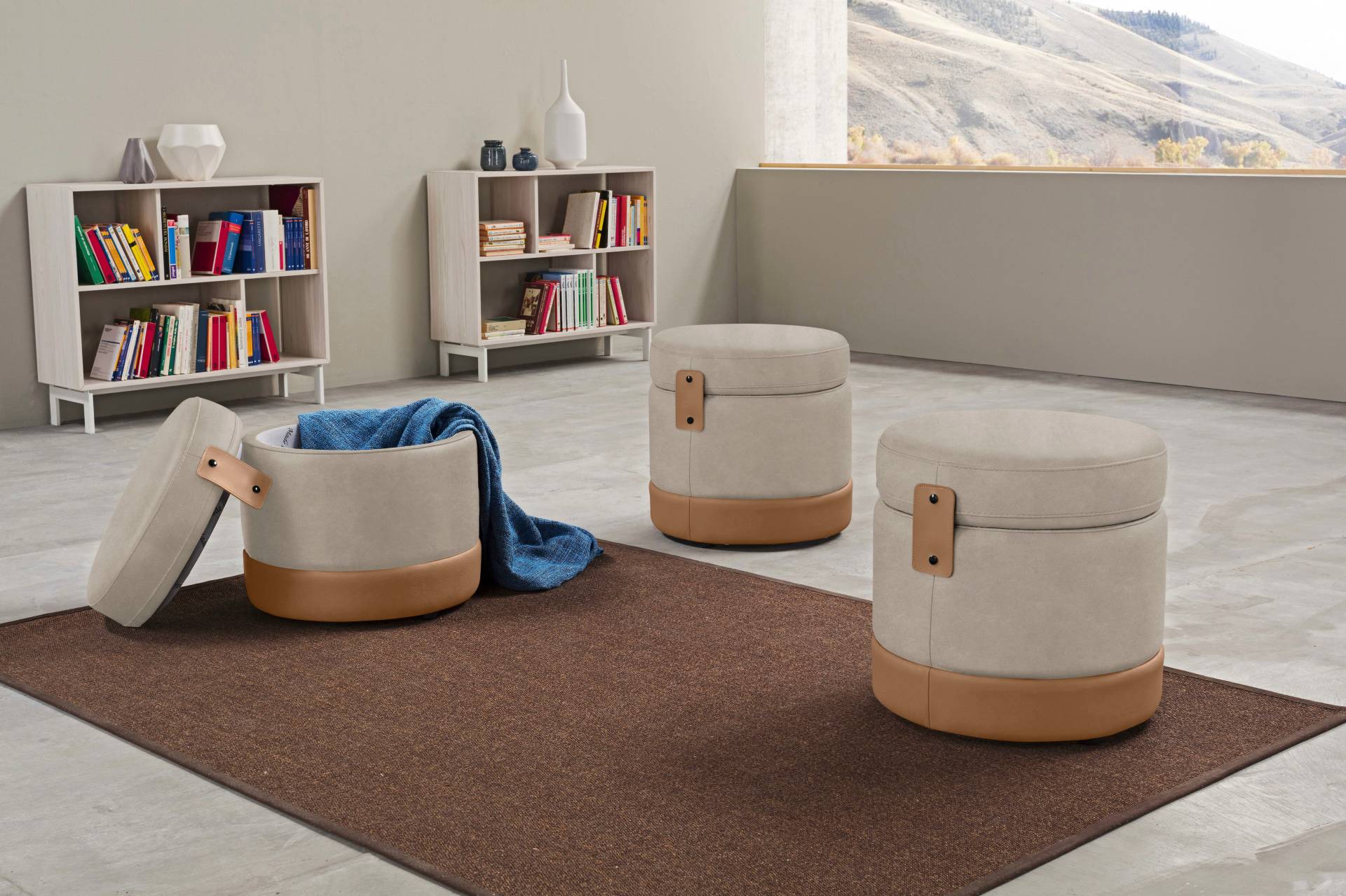 Egoitaliano Hocker »Tonder, Designhocker als Blickfang mit tollen Details«, (1 St.), inkl. Stauraum Egoitaliano Hocker »Tonder, Designhocker als Blickfang mit tollen Details«, (1 St.), inkl. Stauraum von Egoitaliano
