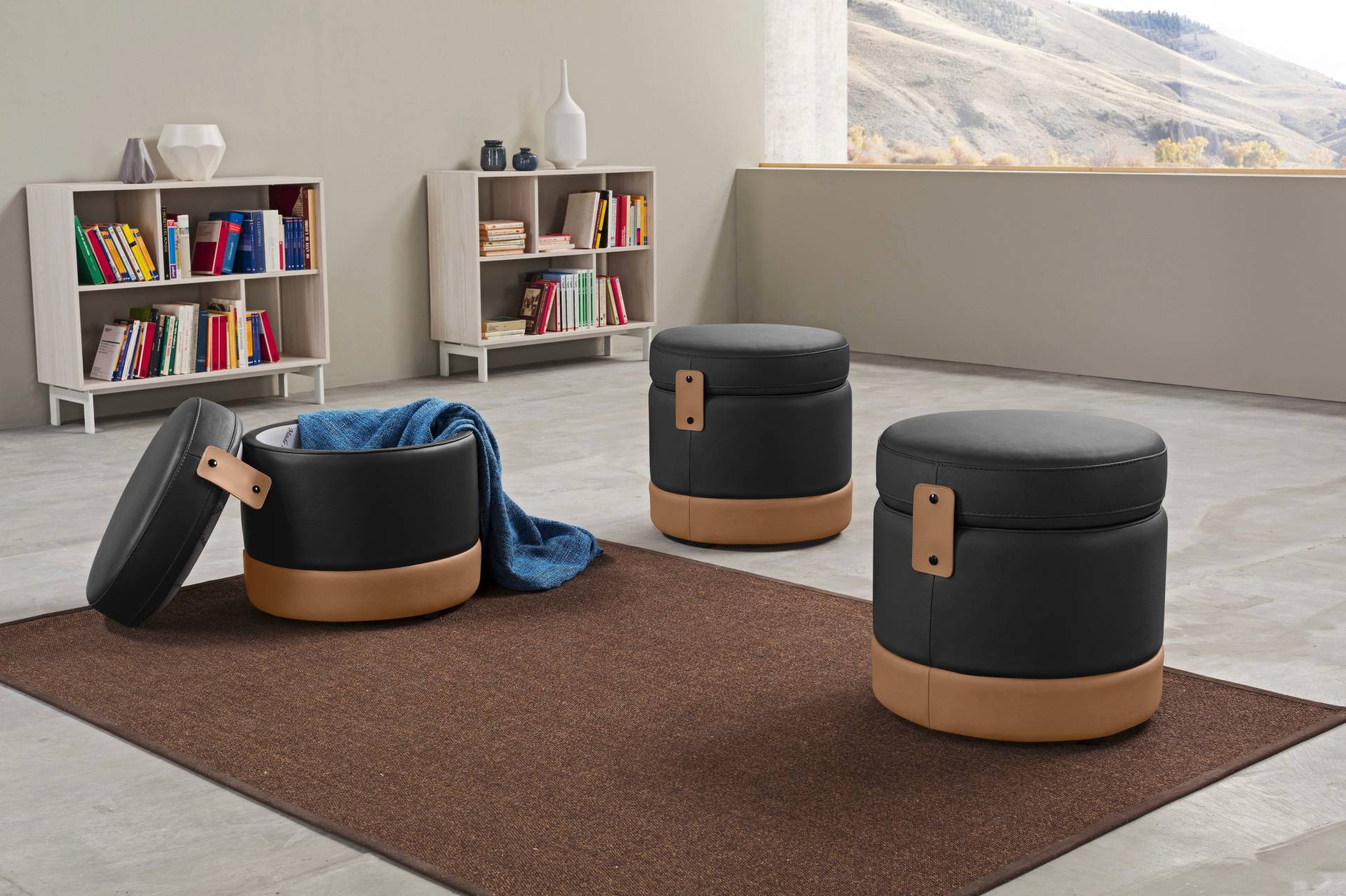 Egoitaliano Hocker »Tonder, Designhocker als Blickfang mit tollen Details«, (1 St.), inkl. Stauraum Egoitaliano Hocker »Tonder, Designhocker als Blickfang mit tollen Details«, (1 St.), inkl. Stauraum von Egoitaliano
