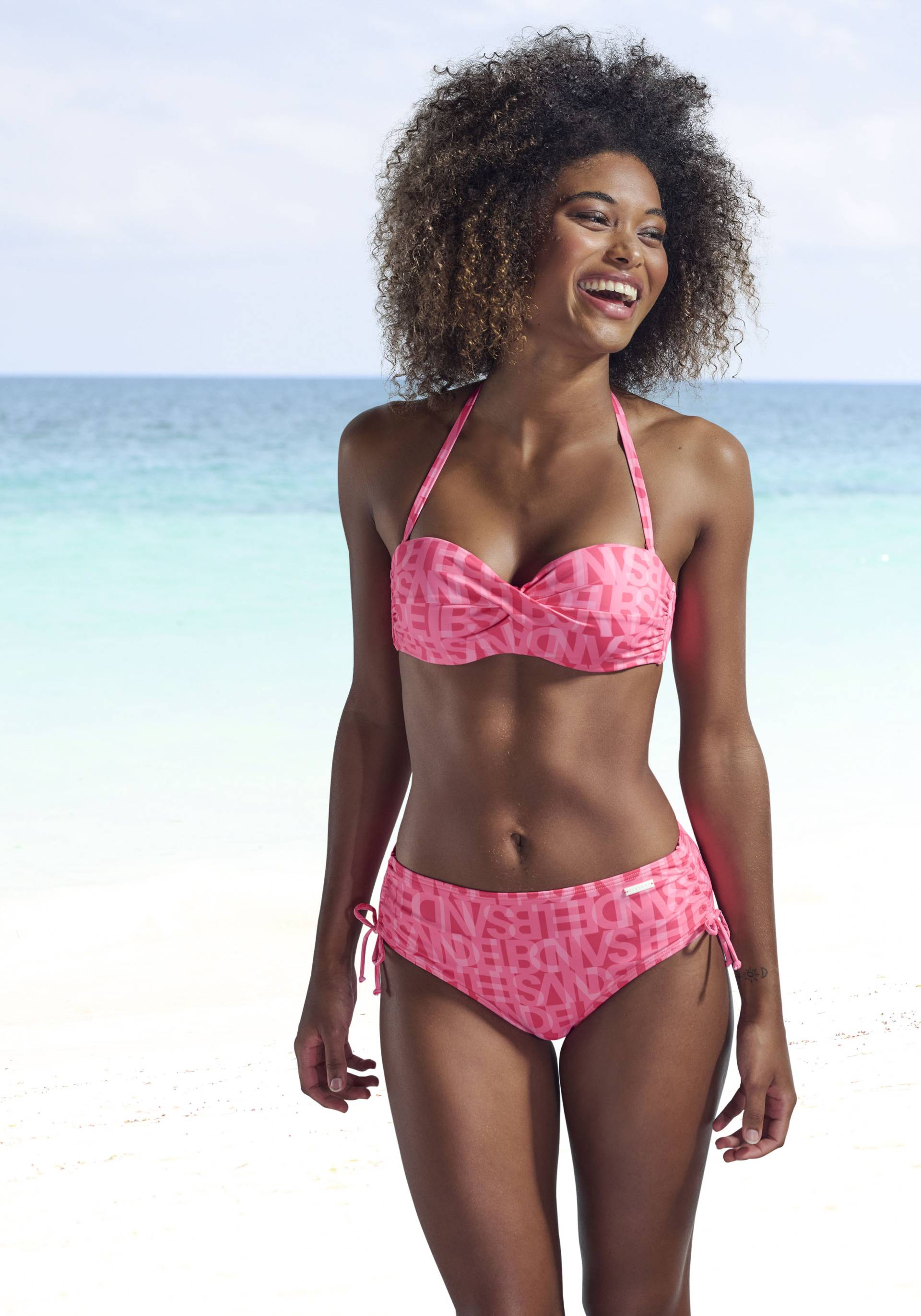 Elbsand Bügel-Bandeau-Bikini-Top »Letra«, mit tollem Wording Elbsand Bügel-Bandeau-Bikini-Top »Letra«, mit tollem Wording von Elbsand