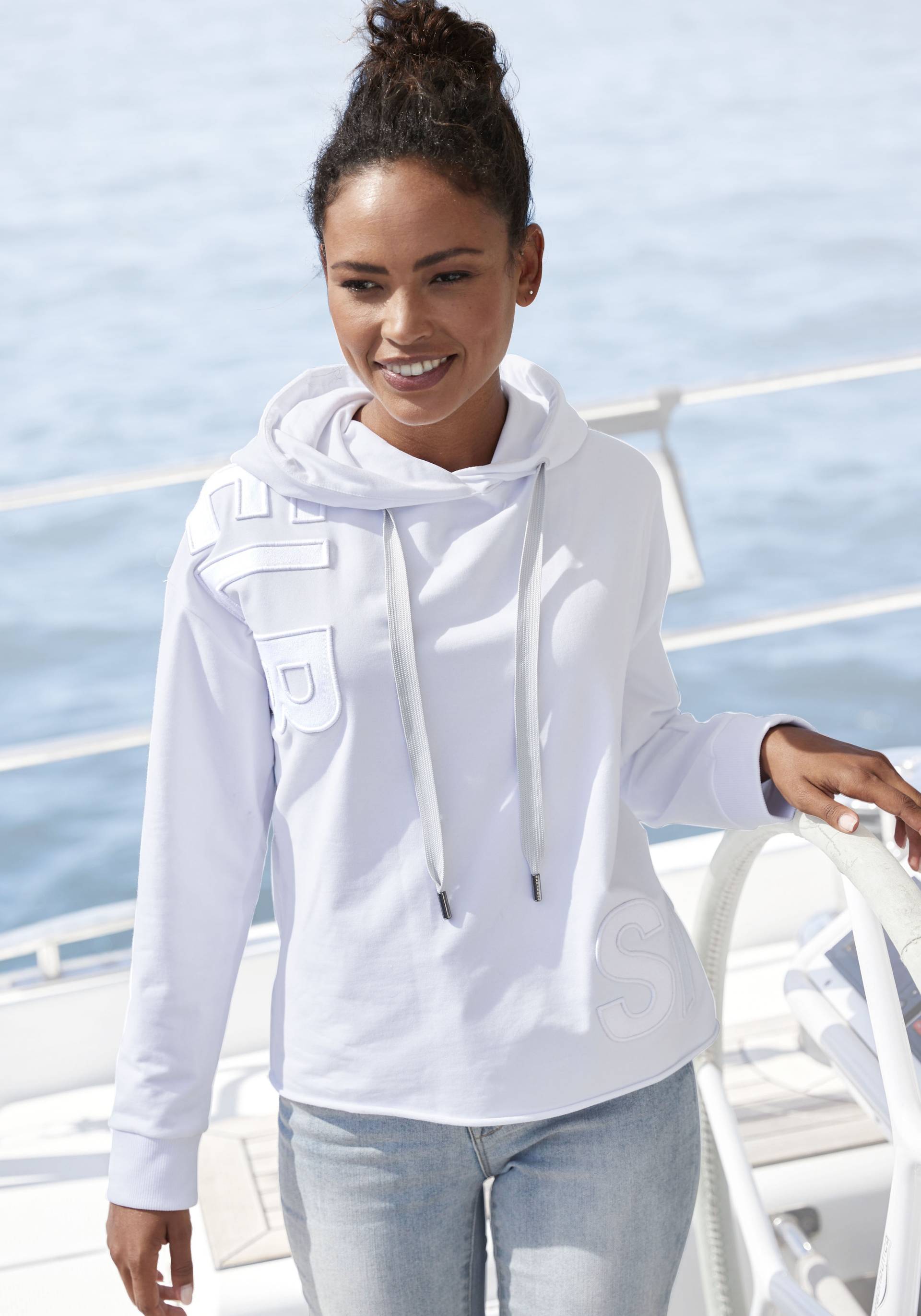 Elbsand Kapuzensweatshirt »Elgin«, mit Logostickerei, lockerer Hoodie aus elastischer Baumwolle Elbsand Kapuzensweatshirt »Elgin«, mit Logostickerei, lockerer Hoodie aus elastischer Baumwolle von Elbsand