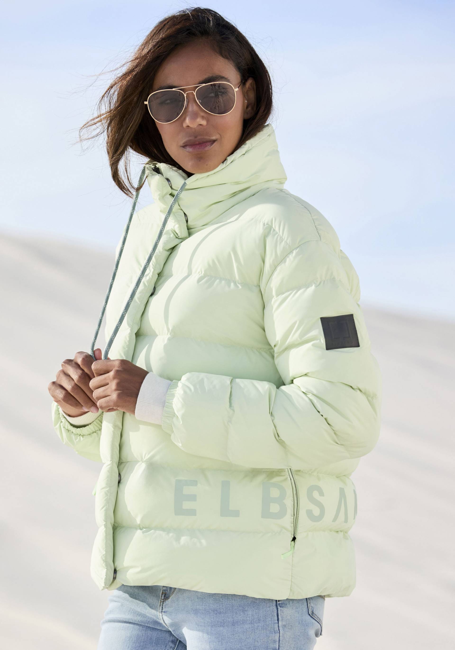 Elbsand Steppjacke, ohne Kapuze, mit hochschliessendem Kragen Elbsand Steppjacke, ohne Kapuze, mit hochschliessendem Kragen von Elbsand