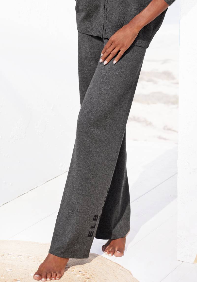 Elbsand Strickhose, mit weitem Bein und eingestricktem Logo, Loungewear Elbsand Strickhose, mit weitem Bein und eingestricktem Logo, Loungewear von Elbsand