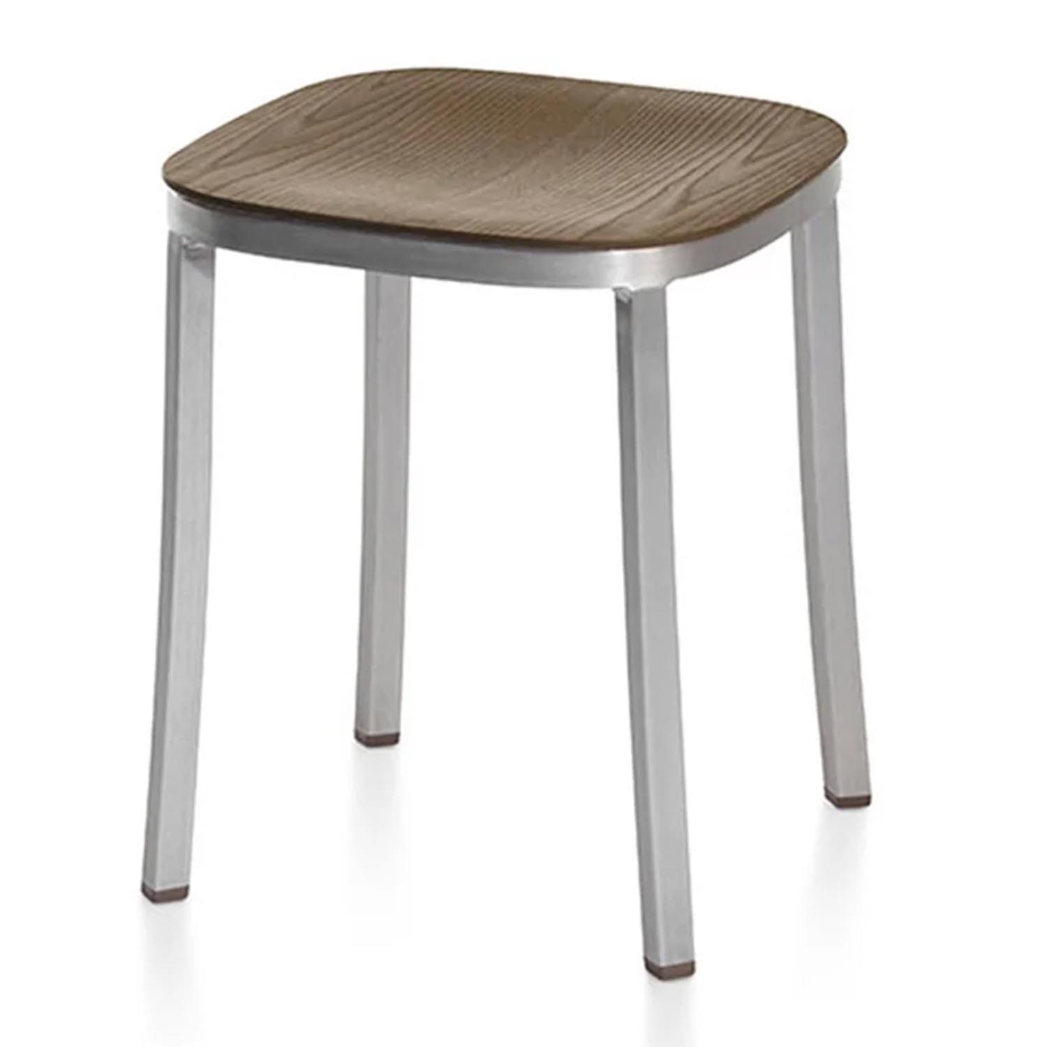 1 Inch Plywood Small Stool Hocker, Gestell aluminium, gebürstet, Holz esche natur 1 Inch Plywood Small Stool Hocker, Gestell aluminium, gebürstet, Holz esche natur von Emeco