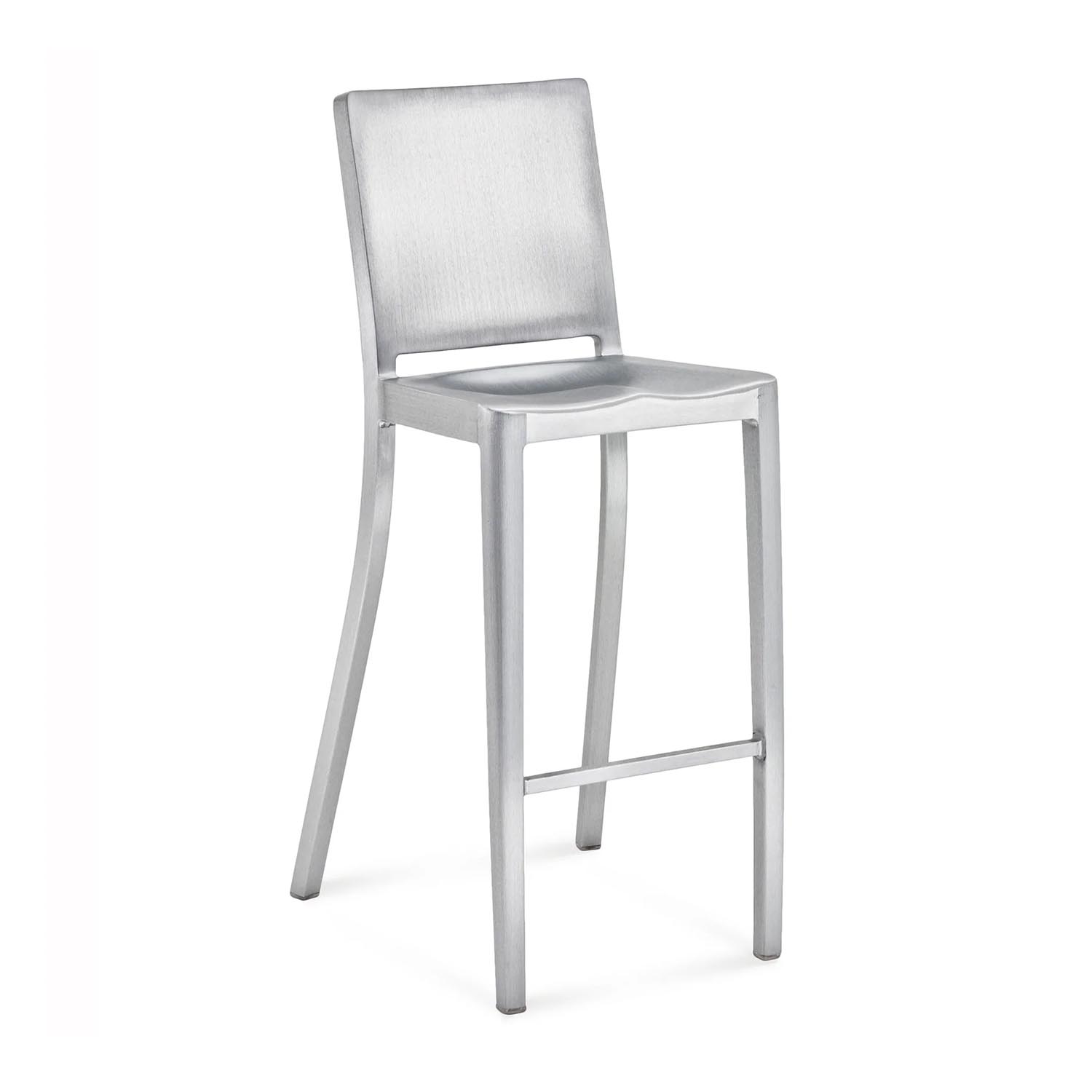 Hudson Barstool Barstuhl, Ausführung aluminium, gebürstet Hudson Barstool Barstuhl, Ausführung aluminium, gebürstet von Emeco
