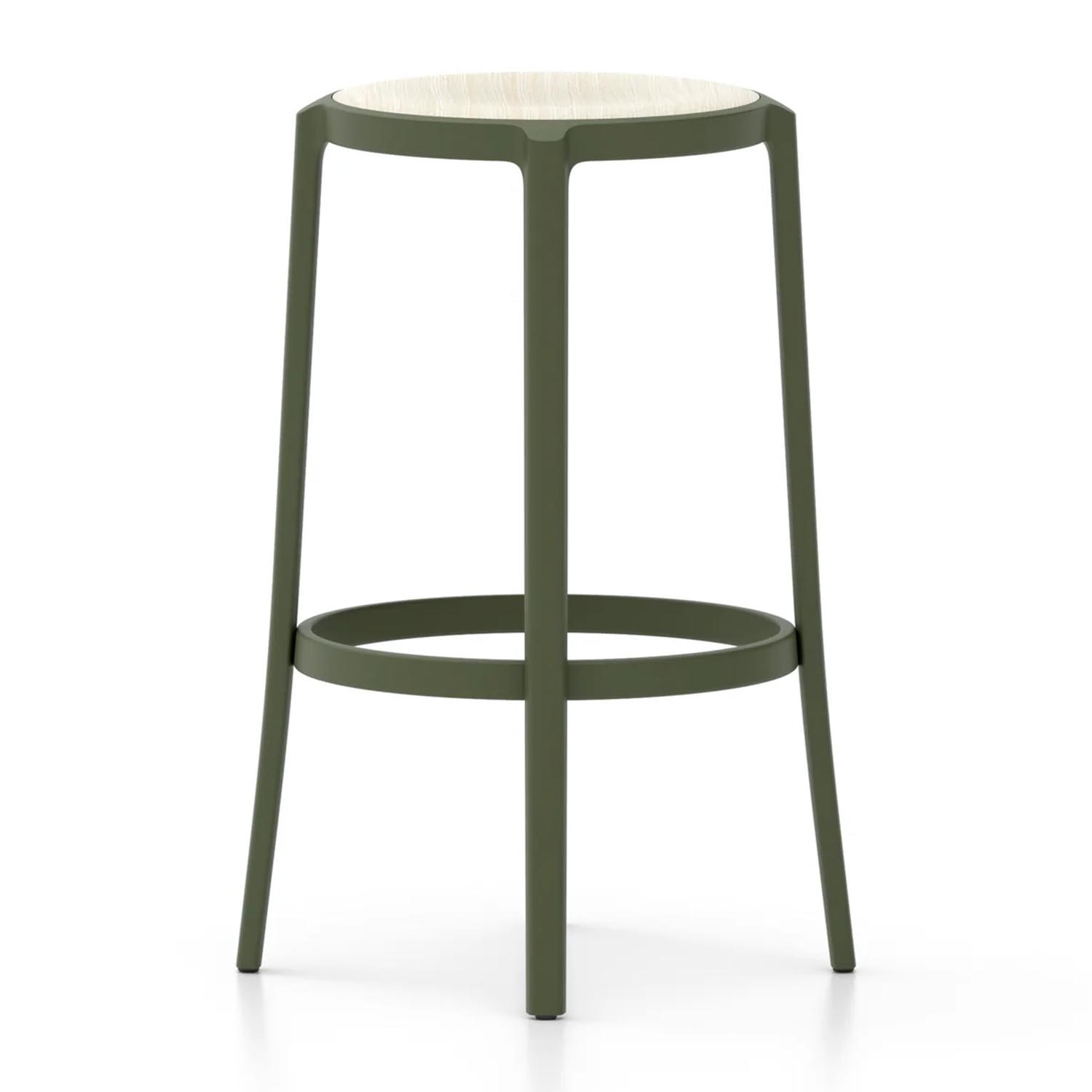 On & On Plywood Seat Barstool Barstuhl, Farbe green, Sitz holz, esche hell On & On Plywood Seat Barstool Barstuhl, Farbe green, Sitz holz, esche hell von Emeco