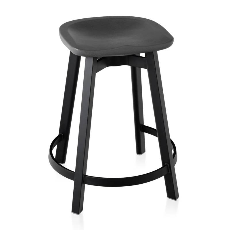 SU Counter Stool Hochstuhl, Sitz polyethylen, charcoal, Gestell aluminium, schwarz eloxiert von Emeco