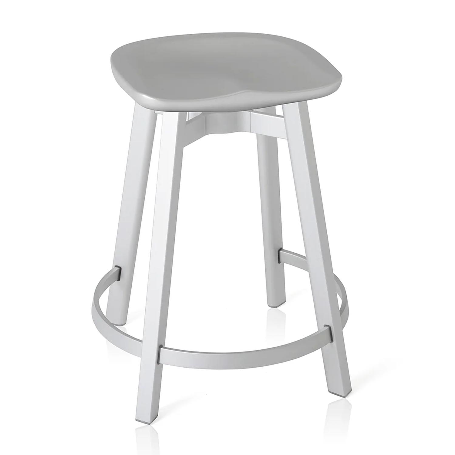 SU Counter Stool Hochstuhl, Sitz polyethylen, flint grey, Gestell aluminium, eloxiert SU Counter Stool Hochstuhl, Sitz polyethylen, flint grey, Gestell aluminium, eloxiert von Emeco