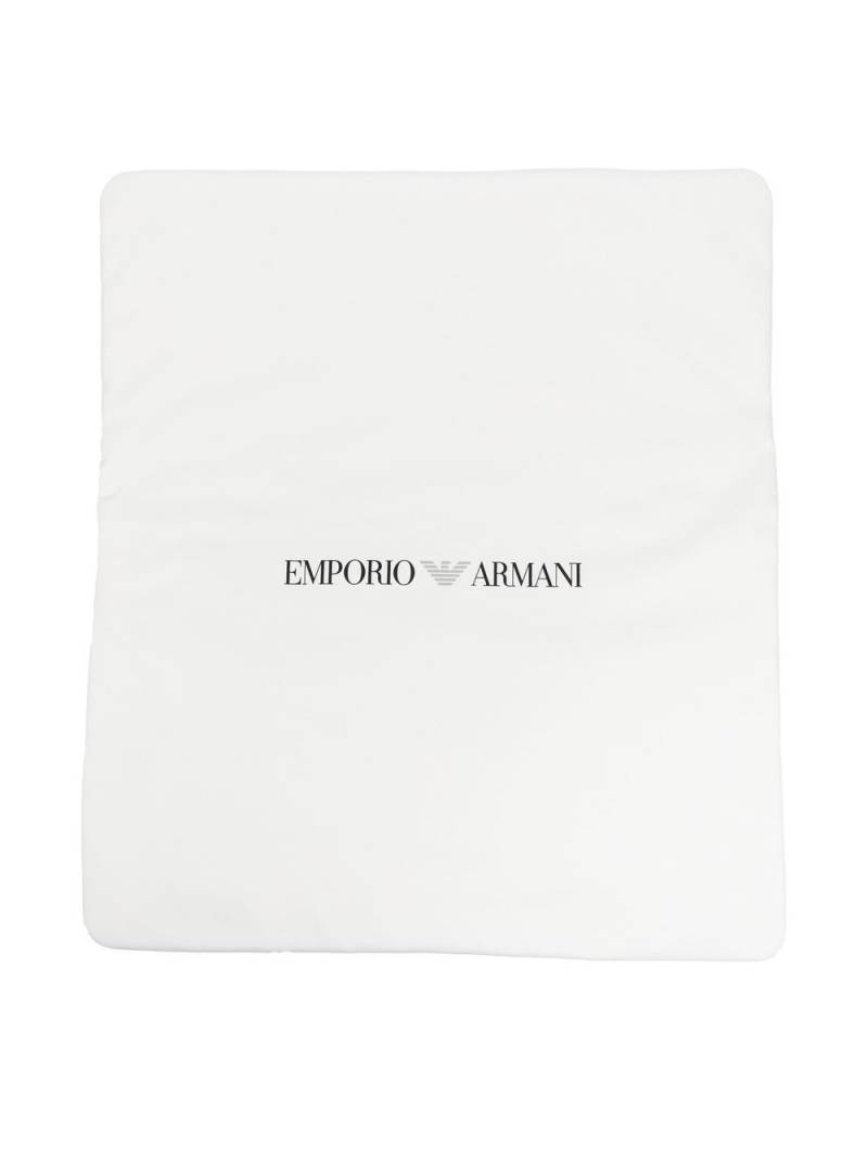 Emporio Armani Kids logo-print cotton blanket - White von Emporio Armani Kids