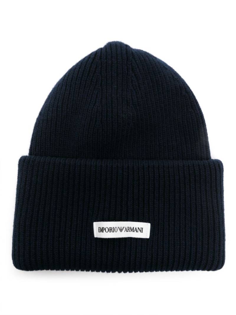 Emporio Armani logo-patch chunky-knit beanie - Blue von Emporio Armani