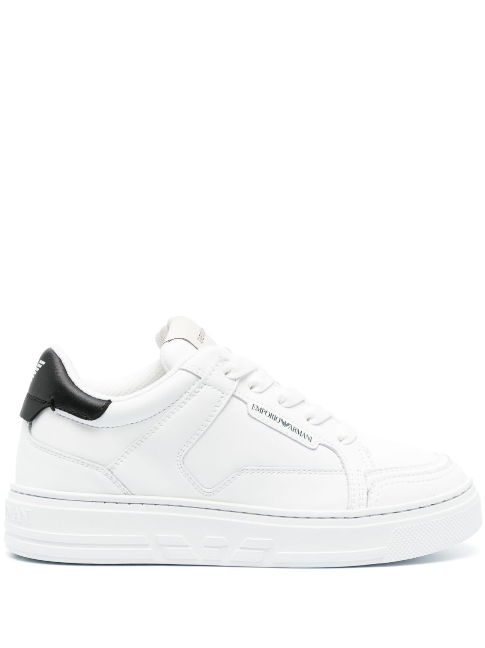 Emporio Armani logo-print low-top sneakers - White von Emporio Armani