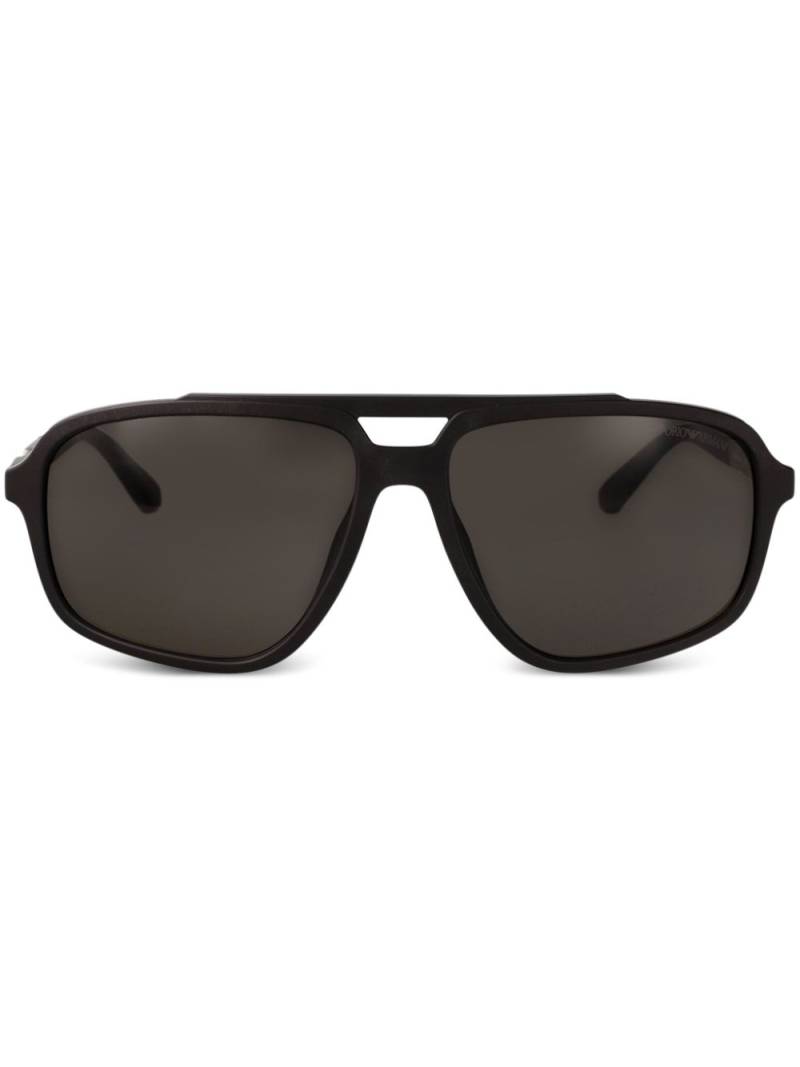 Emporio Armani navigator-frame sunglasses - Brown von Emporio Armani